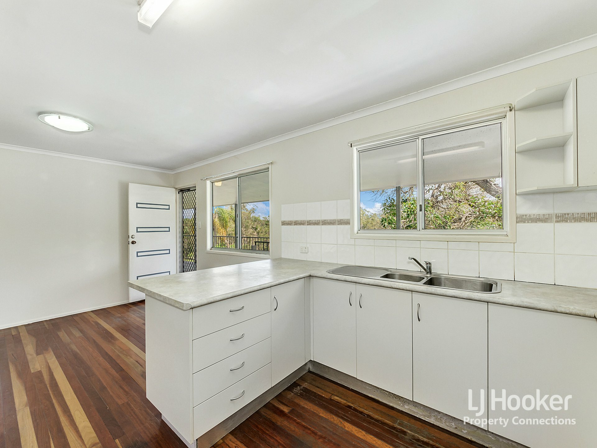 135 Forbes Road — photo 5 of 19
