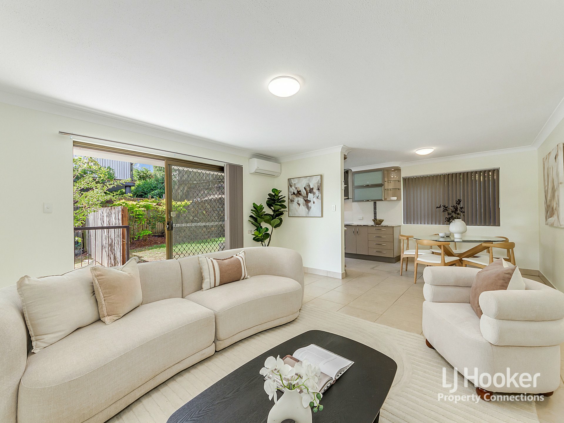 3/50 York Street — photo 4 of 16