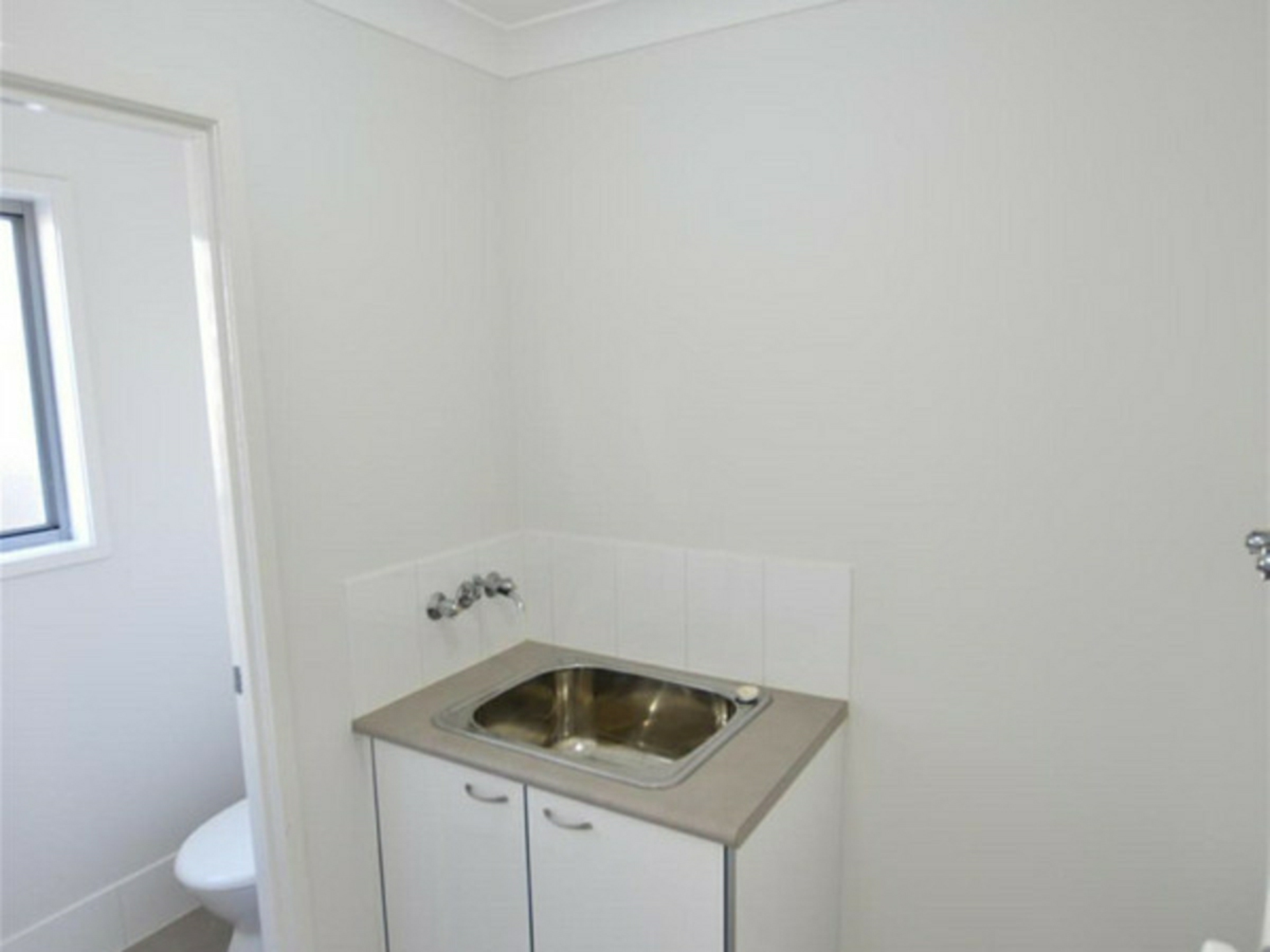 Unit 48/32 Blyth Road — photo 12 of 13