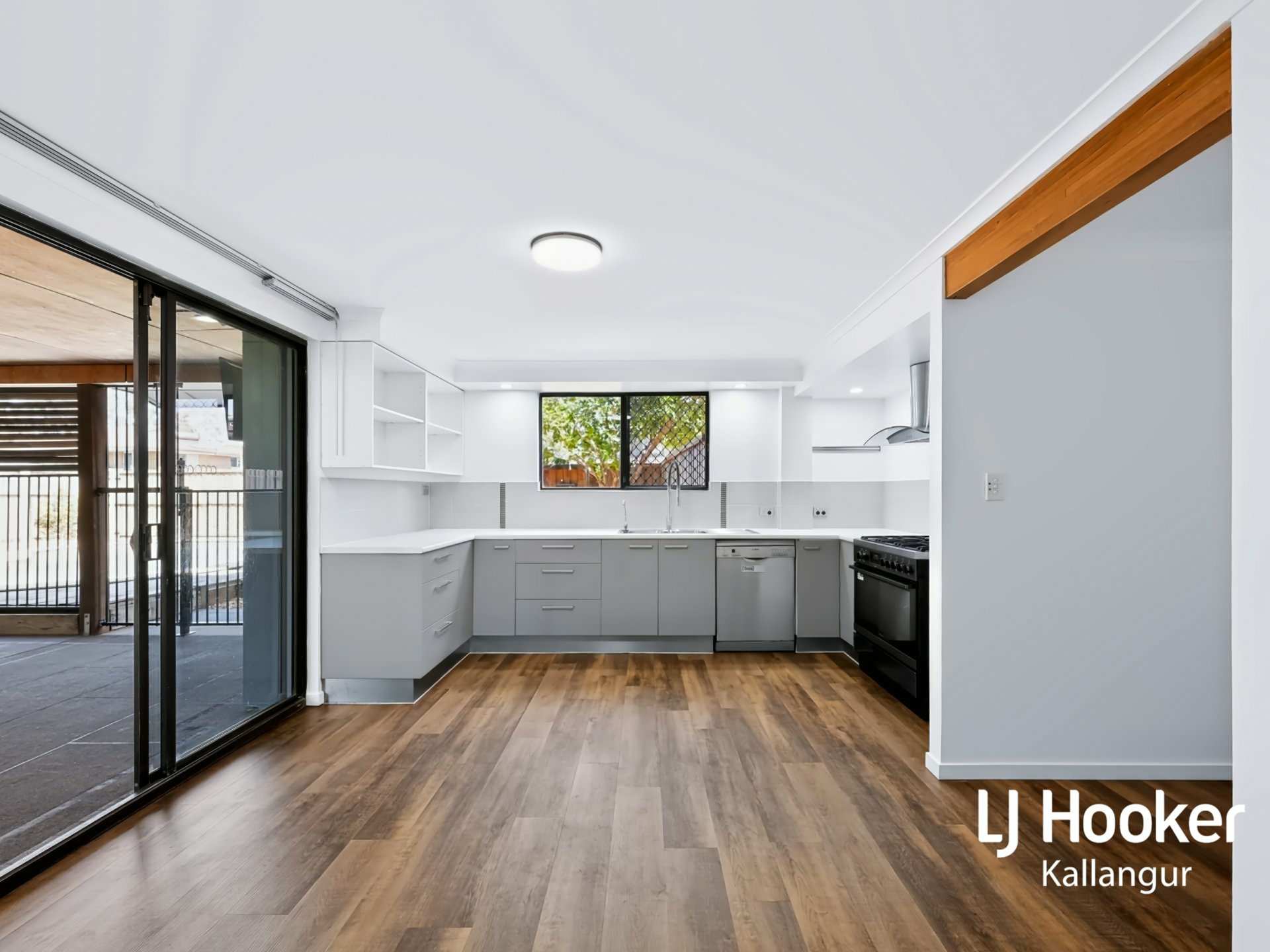 21 Campbell Street — photo 5 of 26