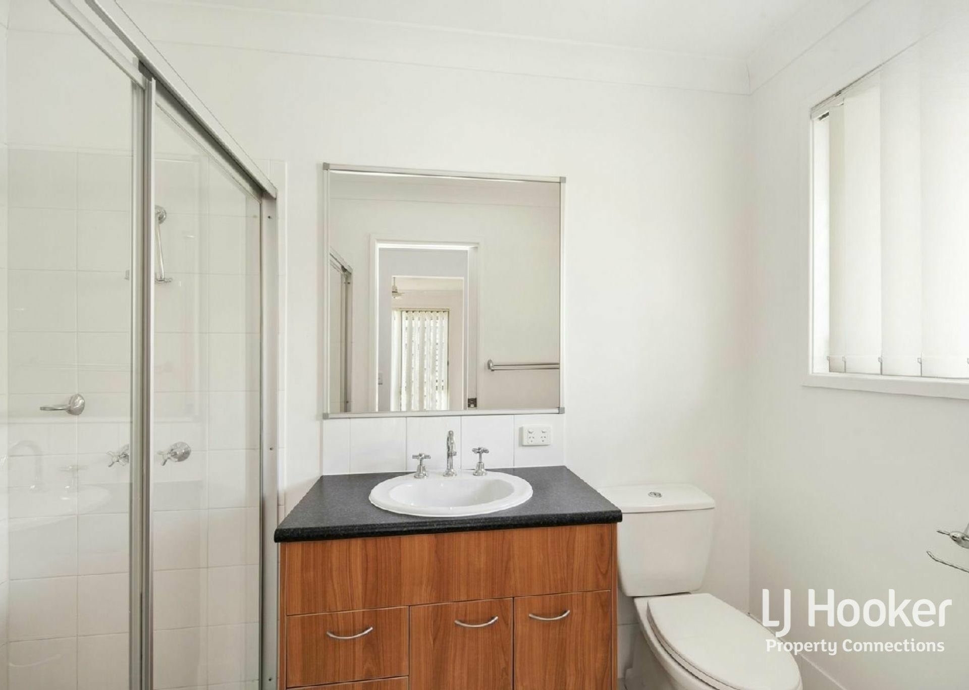 41 Allison Drive — photo 7 of 8