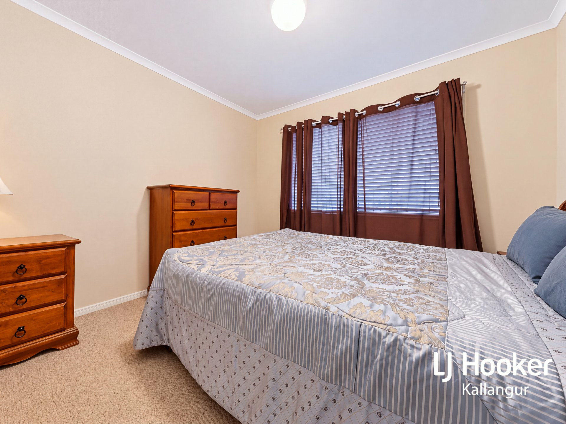 5 Stacey Court — photo 8 of 16