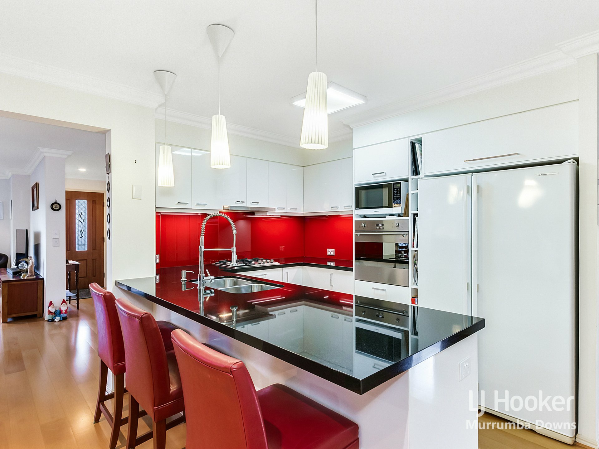 15 Dumaresq Crescent — photo 6 of 20