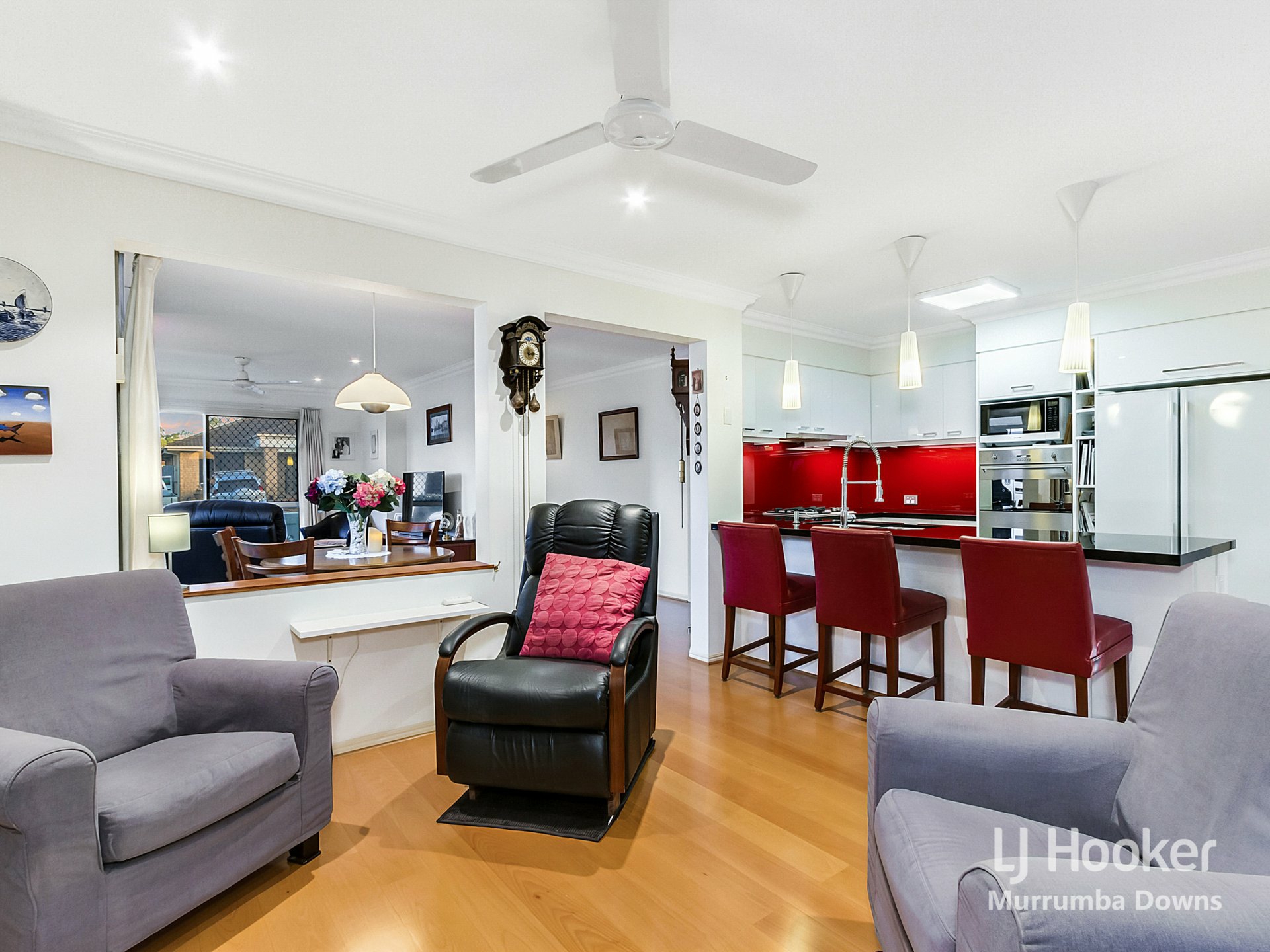 15 Dumaresq Crescent — photo 7 of 20