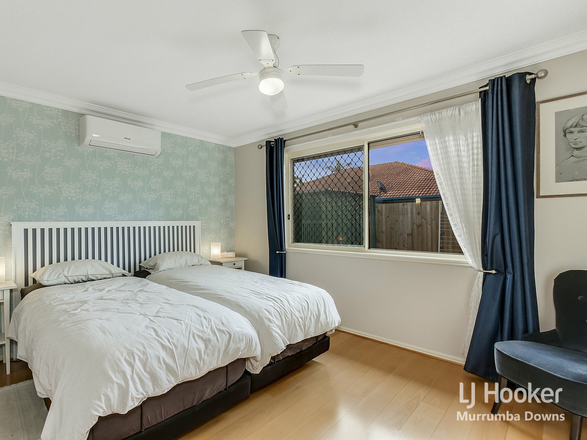 15 Dumaresq Crescent — photo 12 of 20