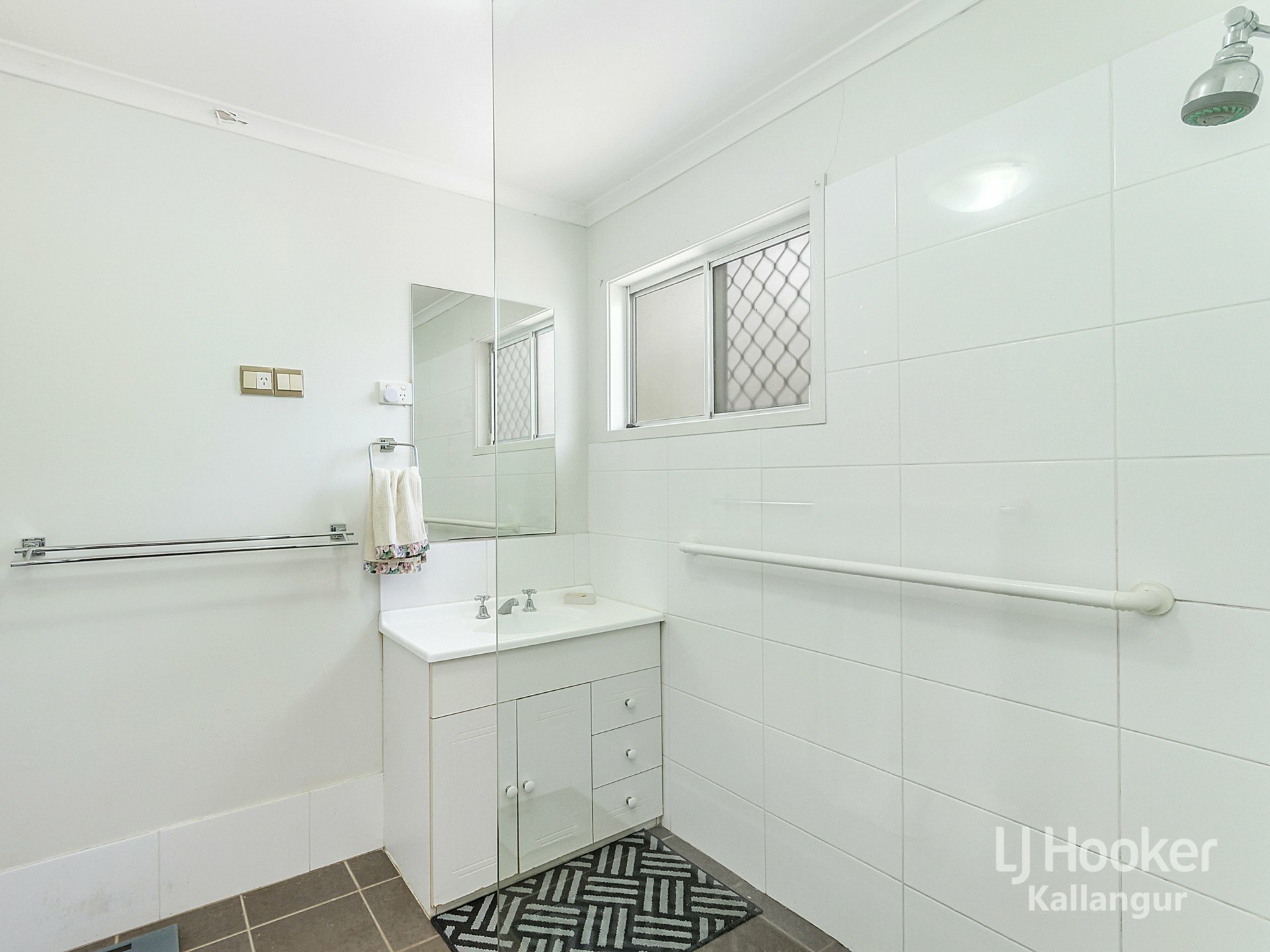 64 Sylvester Drive — photo 11 of 16