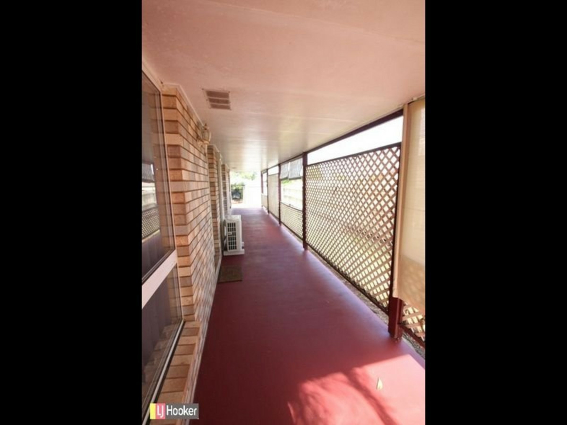 16 Wyena Street — photo 6 of 18