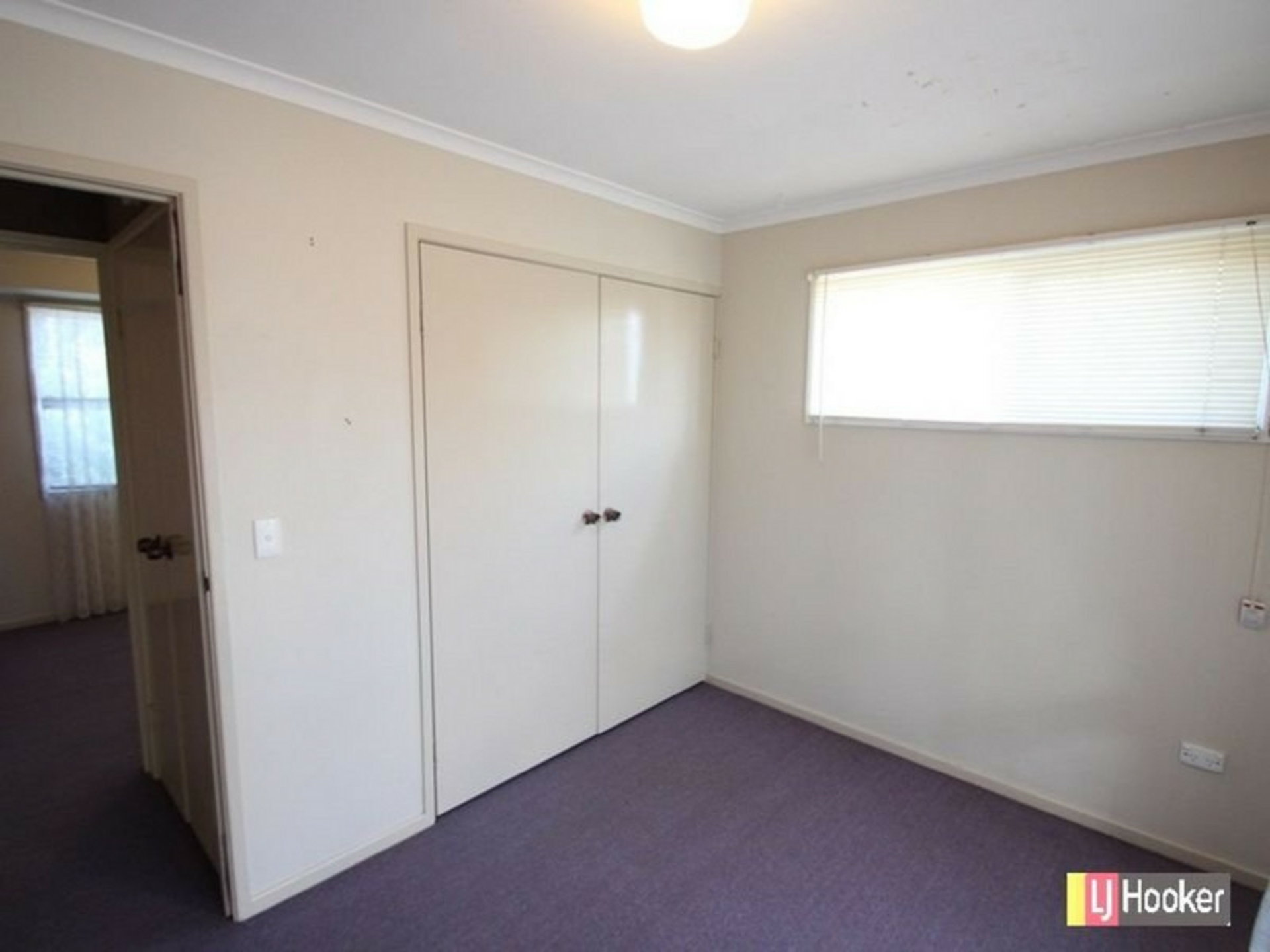 16 Wyena Street — photo 7 of 18