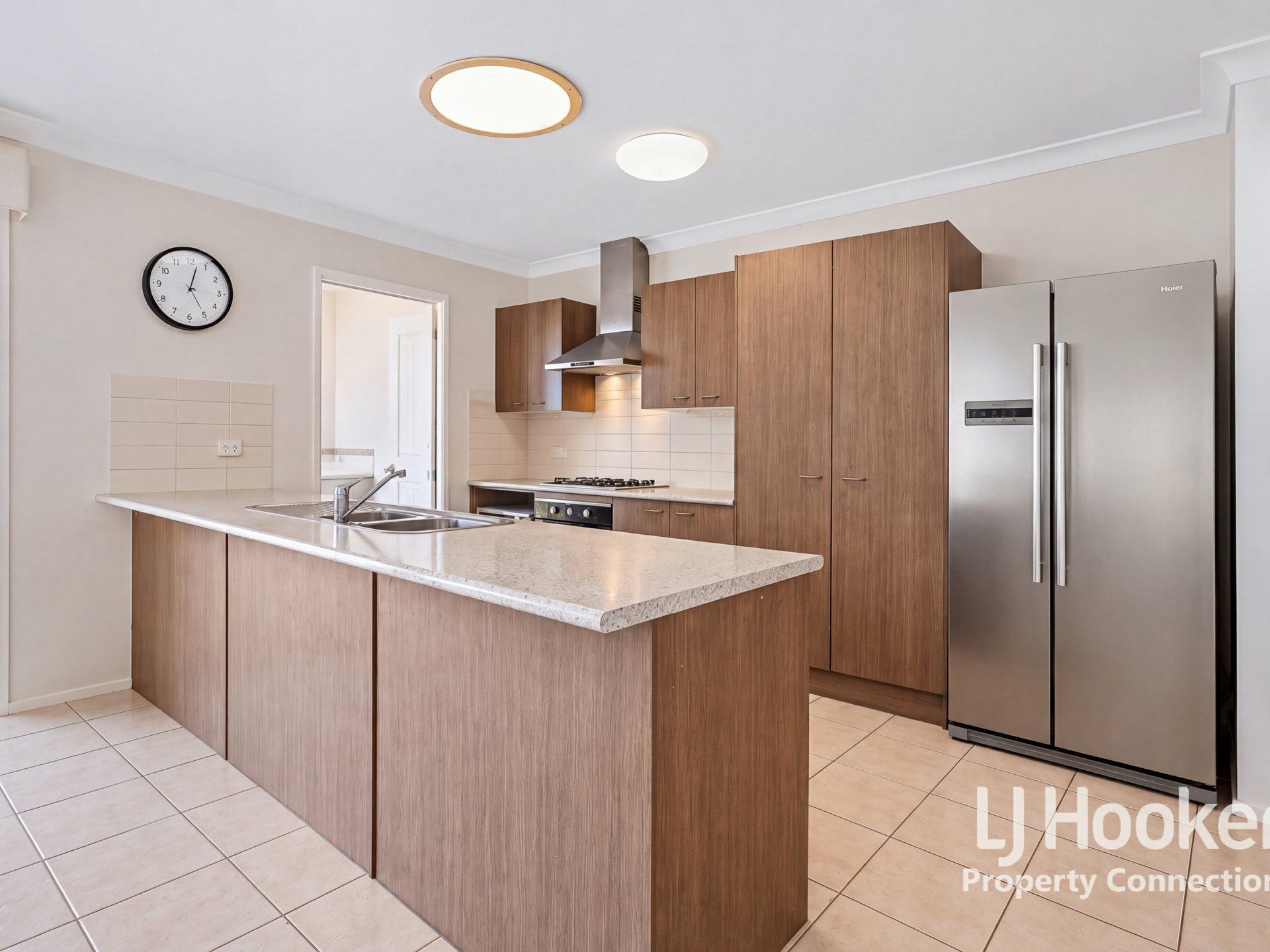 12 Diamond Avenue — photo 6 of 12