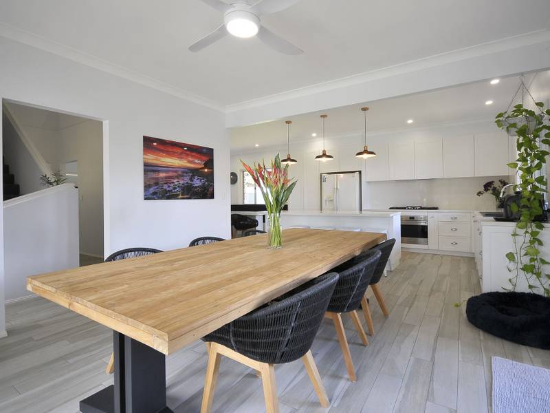 21 Robinson Place, CURRUMBIN WATERS