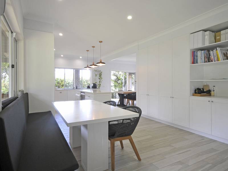 21 Robinson Place, CURRUMBIN WATERS