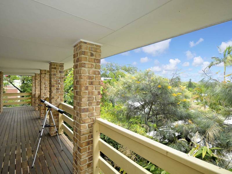 21 Robinson Place, CURRUMBIN WATERS