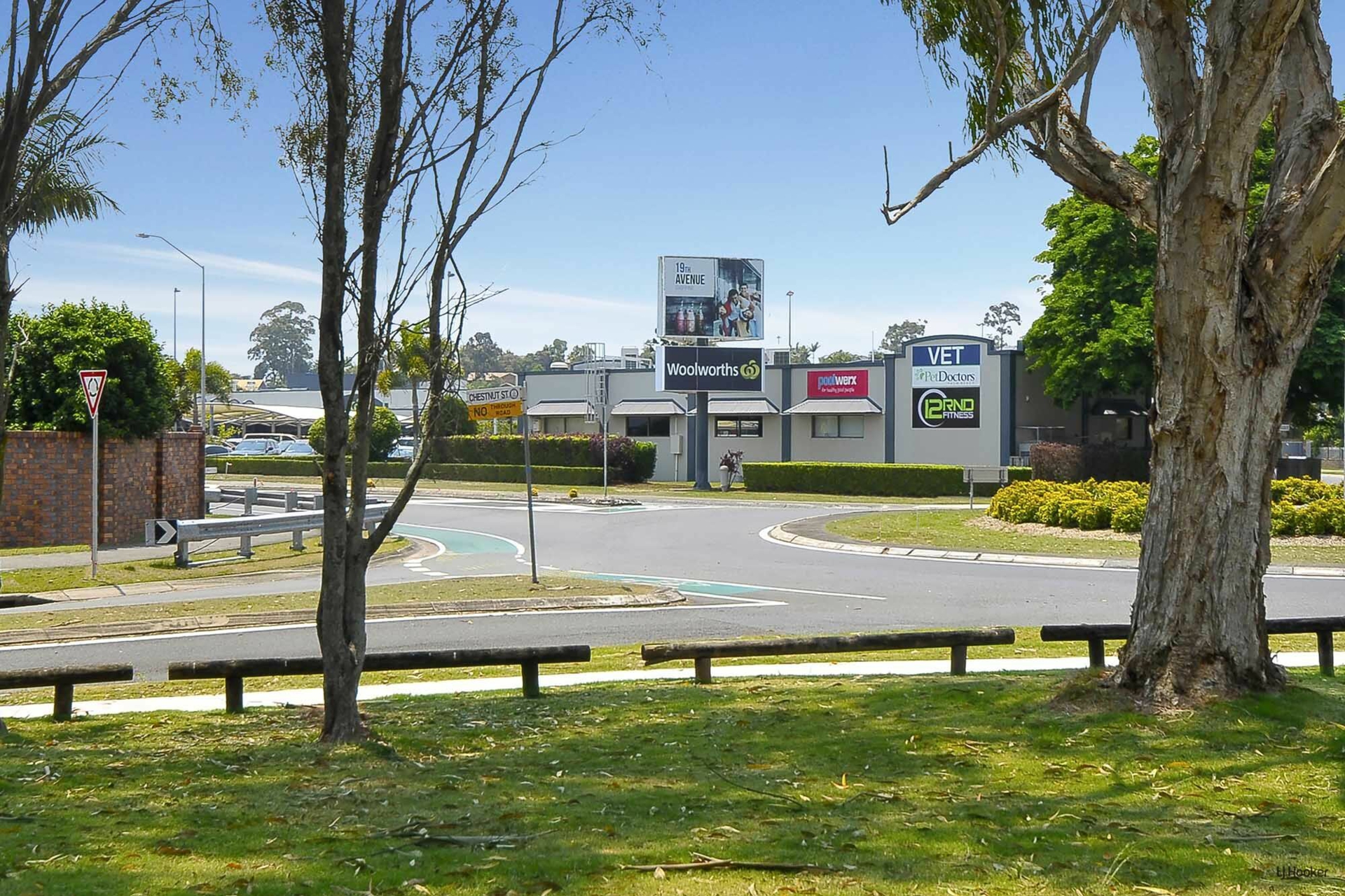 71 Ironbark Street Elanora QLD