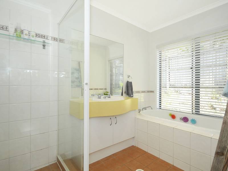 5 Quoll Close, BURLEIGH HEADS