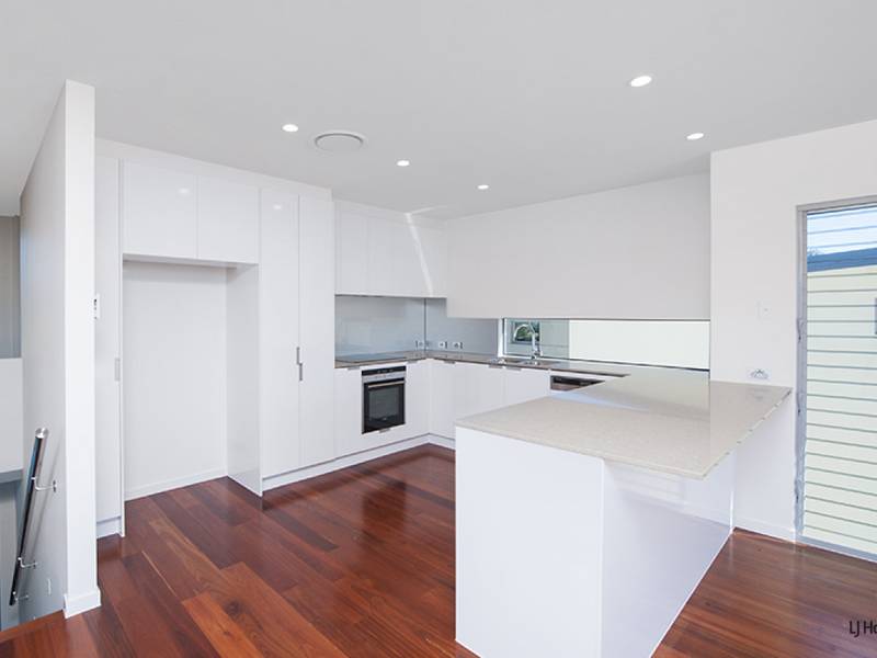 1/67 Stapylton Street, COOLANGATTA