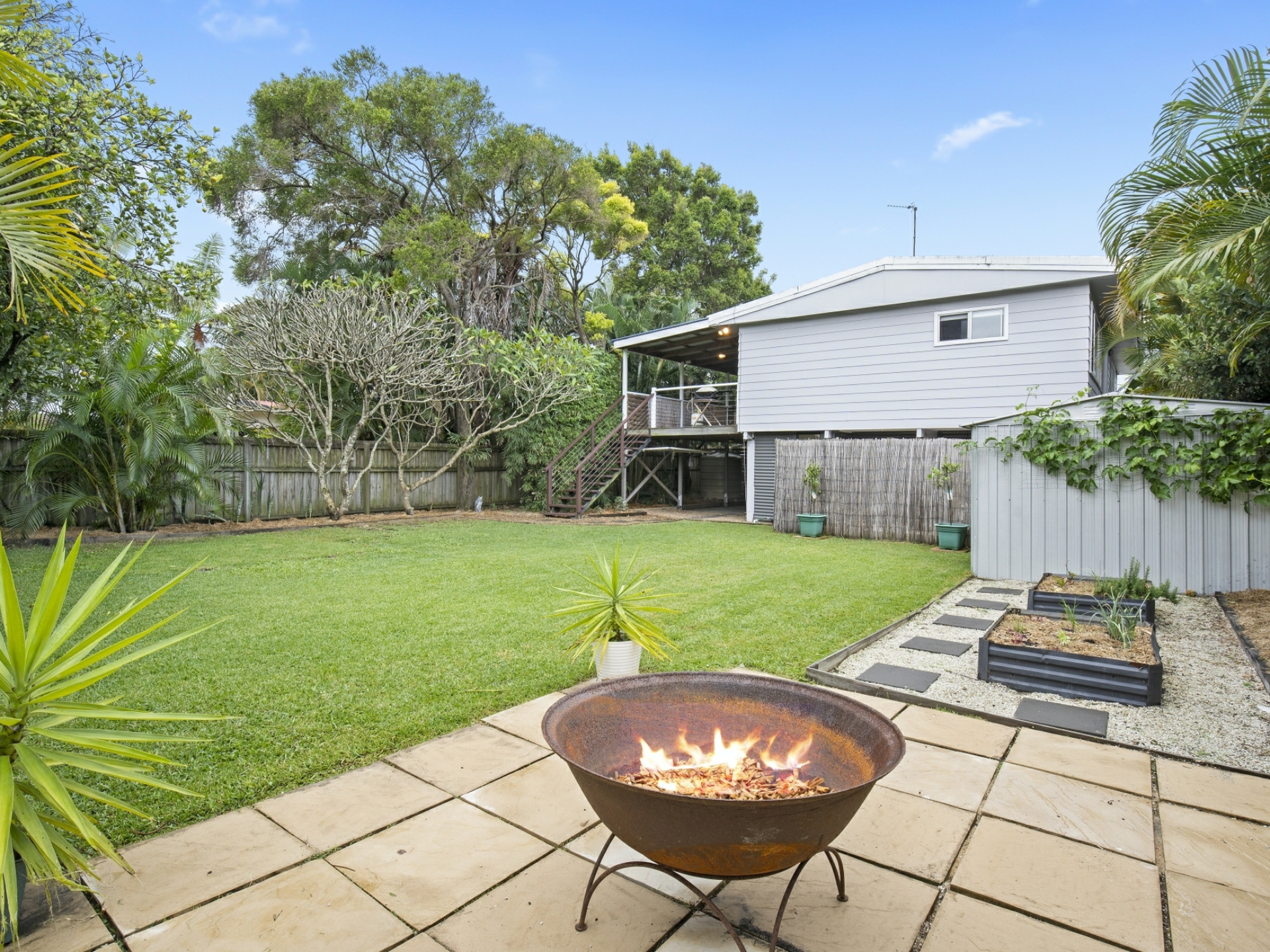 41 Warrina Crescent, BURLEIGH WATERS