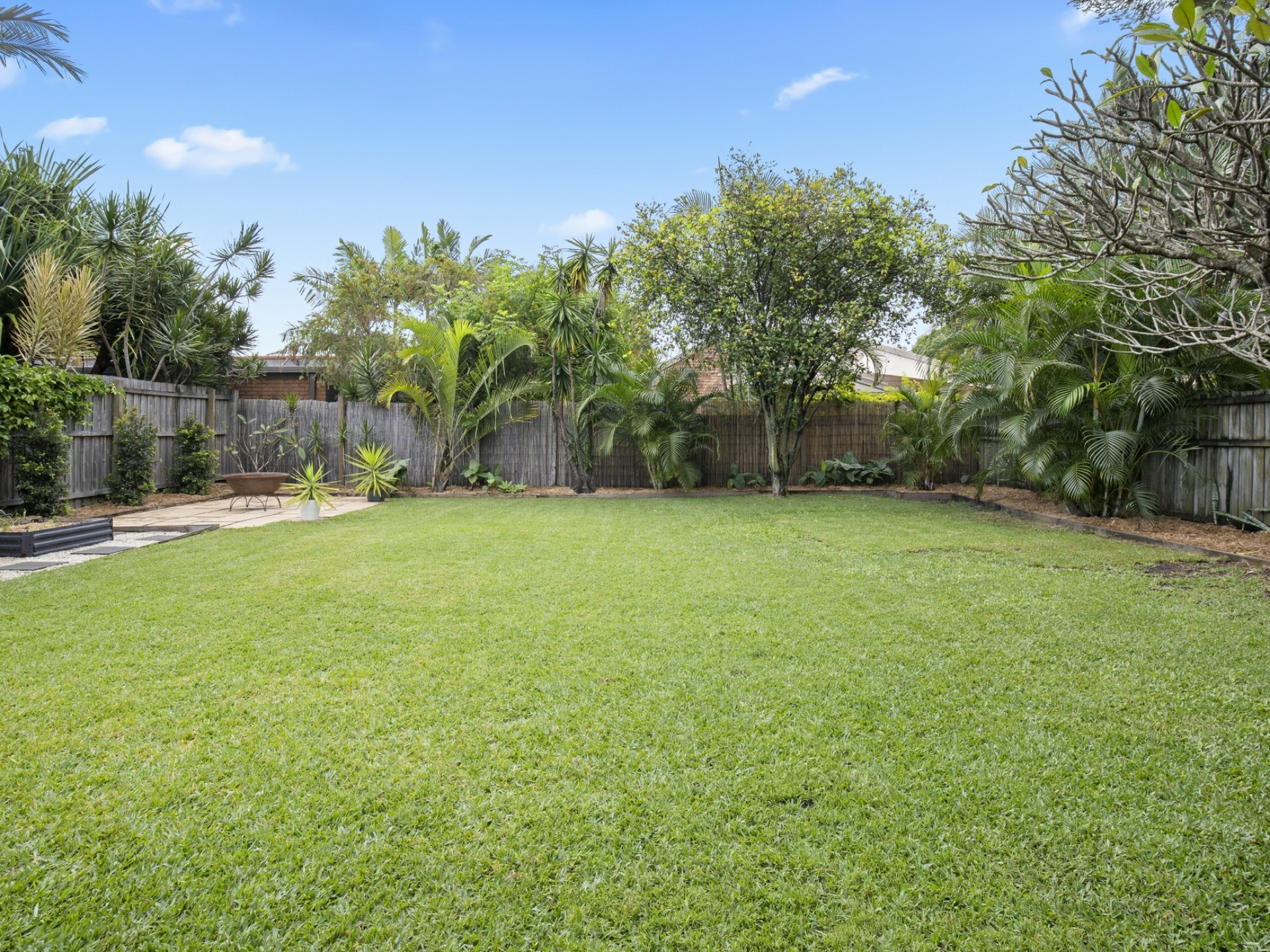 41 Warrina Crescent, BURLEIGH WATERS
