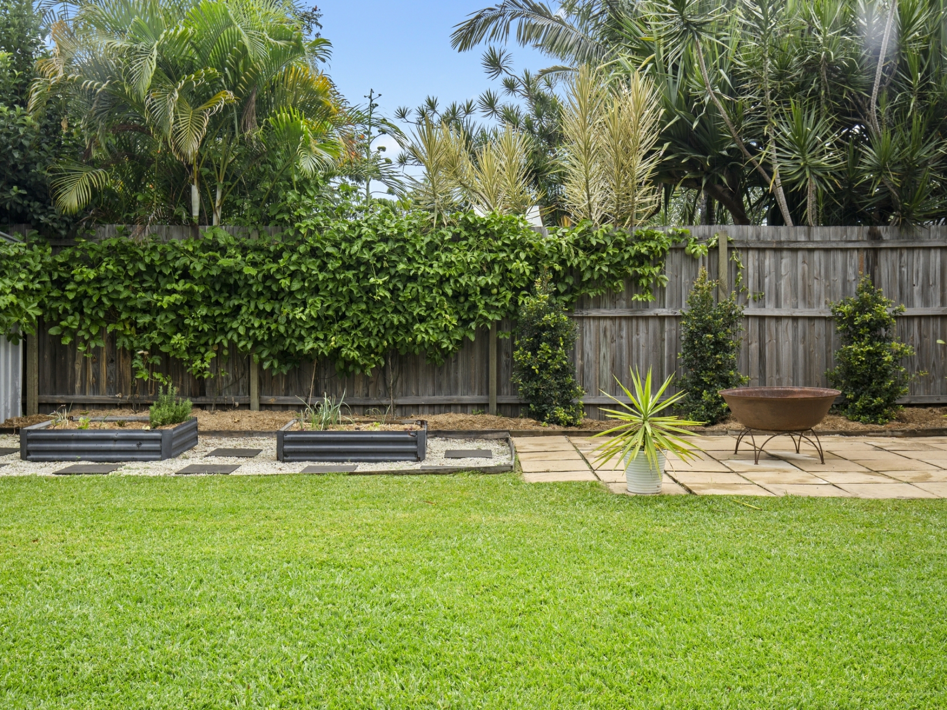 41 Warrina Crescent, BURLEIGH WATERS