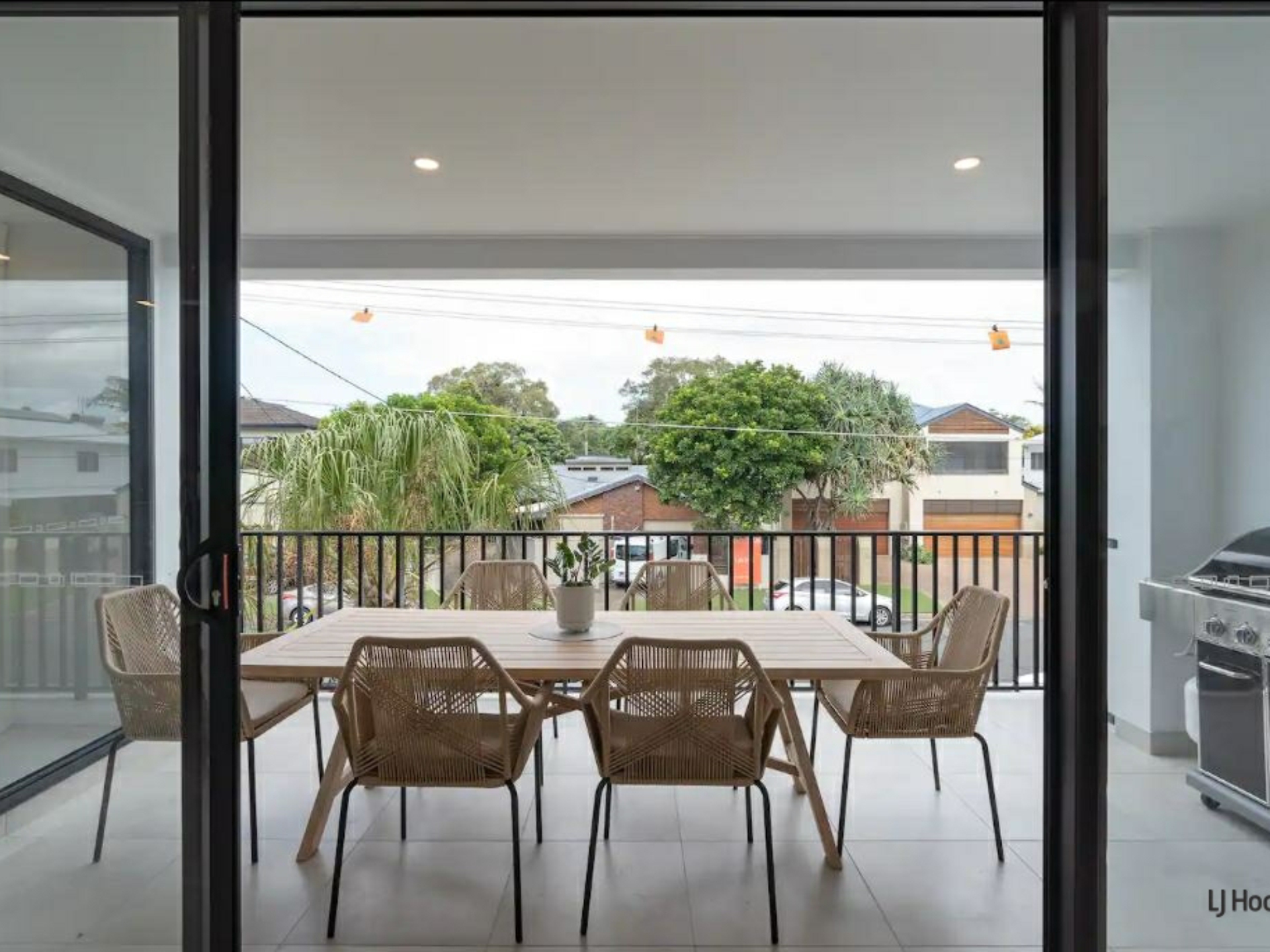 4/37 Twenty Seventh Avenue, PALM BEACH