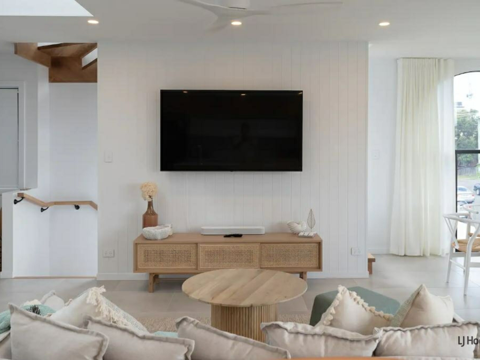 4/37 Twenty Seventh Avenue, PALM BEACH