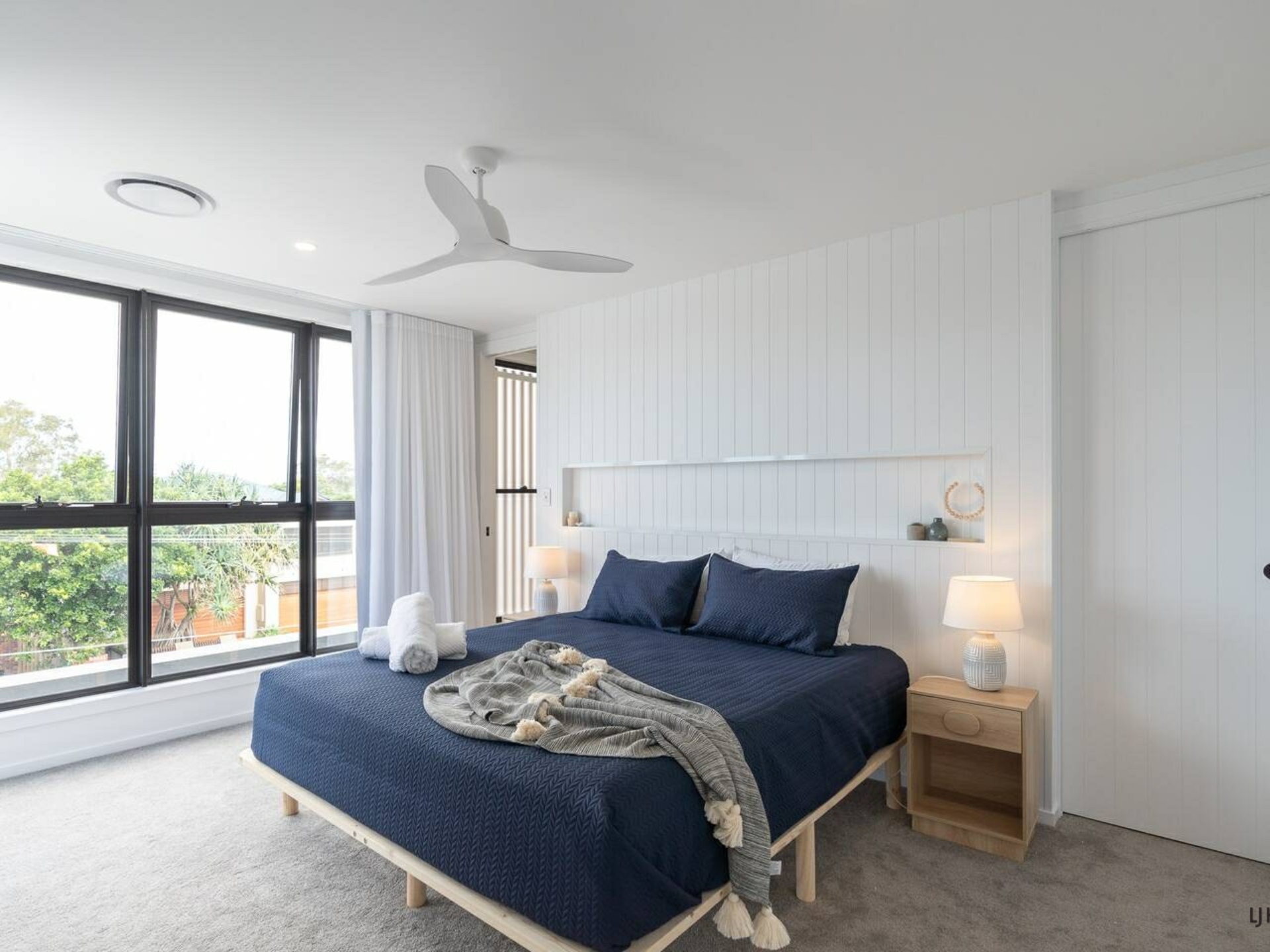 4/37 Twenty Seventh Avenue, PALM BEACH
