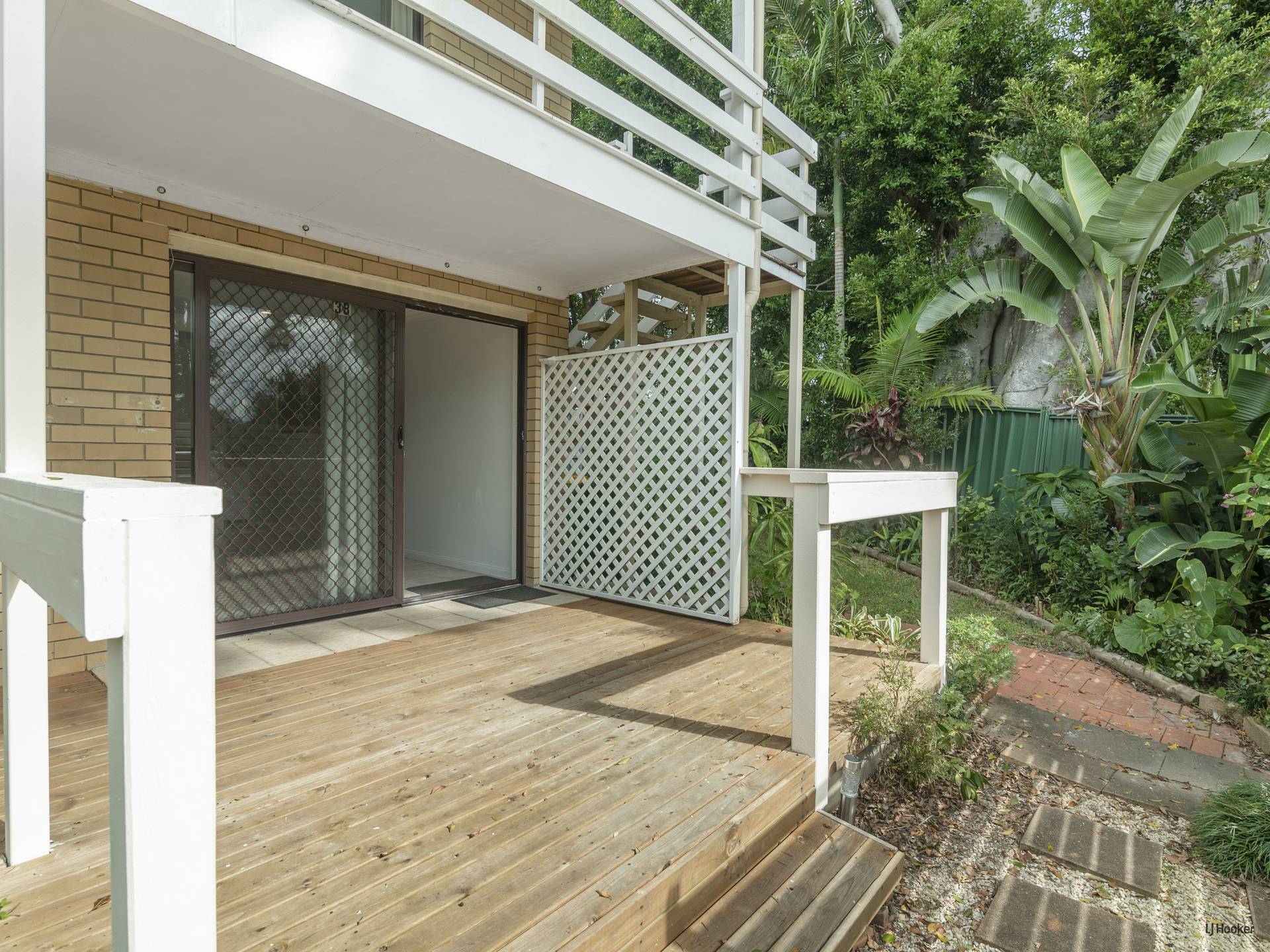 38/154 Currumbin Creek Road, CURRUMBIN WATERS