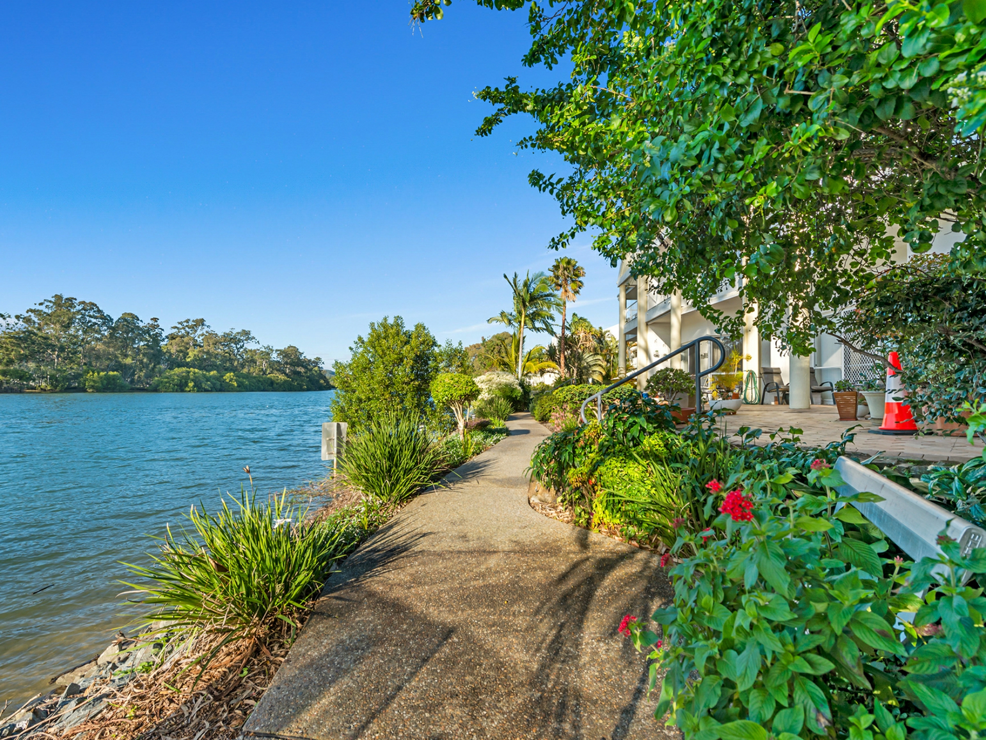 44/56-70 Guineas Creek Road, CURRUMBIN WATERS