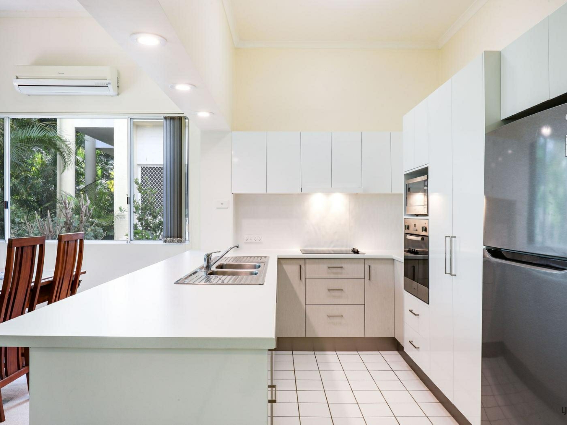 54/56-70 Guineas Creek Road, CURRUMBIN WATERS