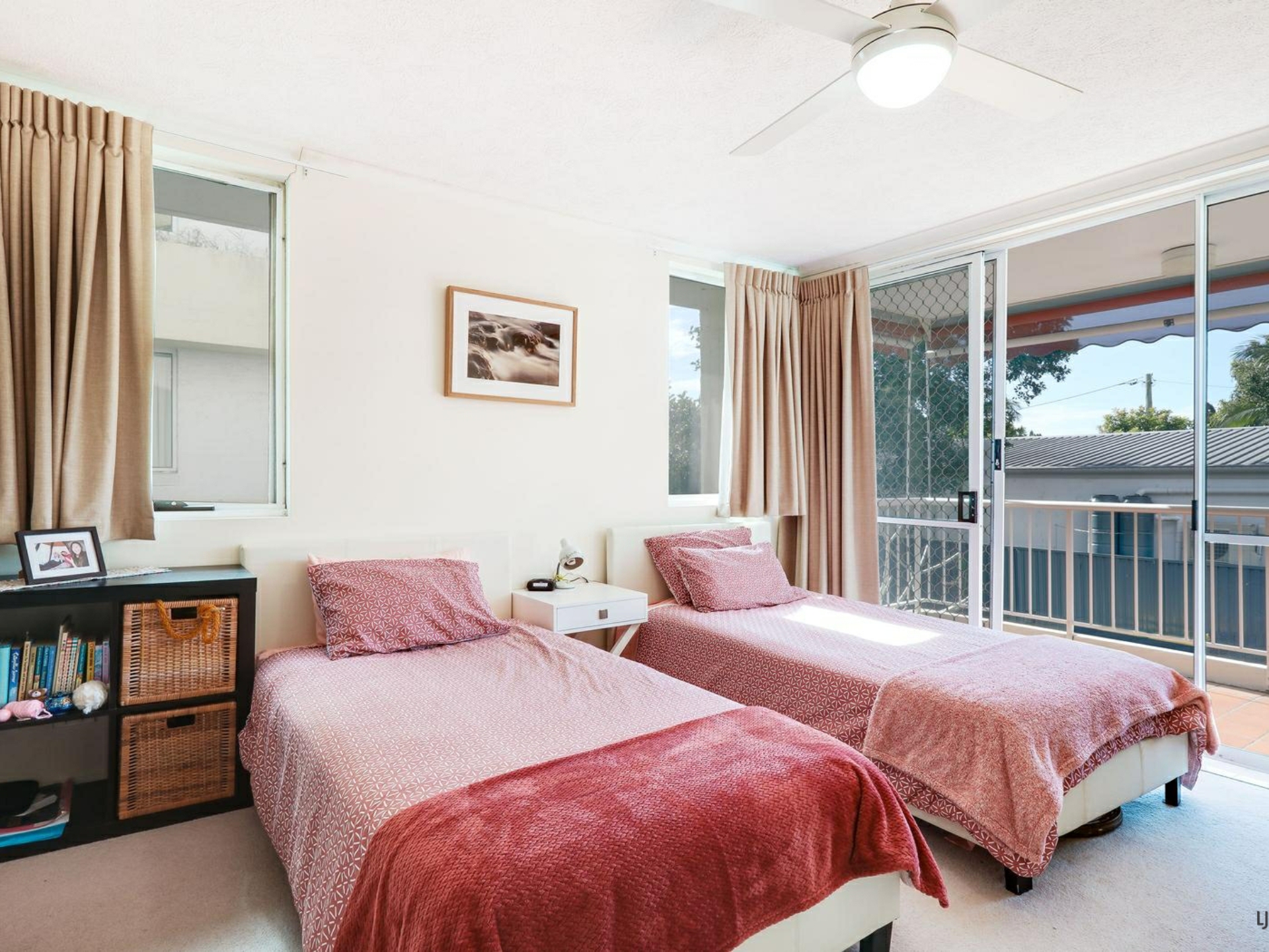 54/56-70 Guineas Creek Road, CURRUMBIN WATERS