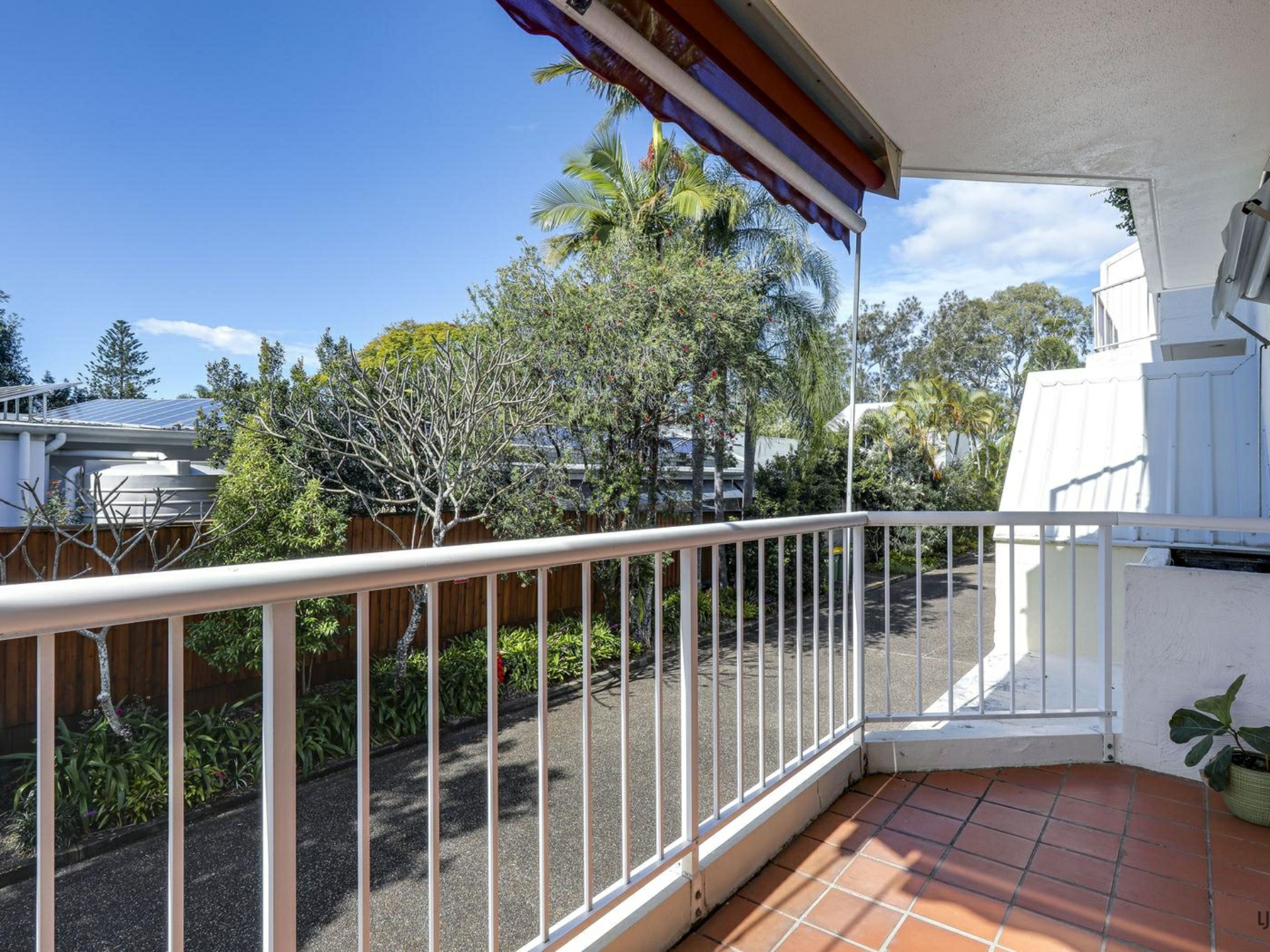 54/56-70 Guineas Creek Road, CURRUMBIN WATERS