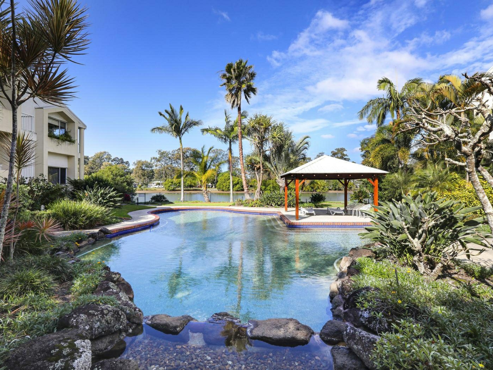 54/56-70 Guineas Creek Road, CURRUMBIN WATERS