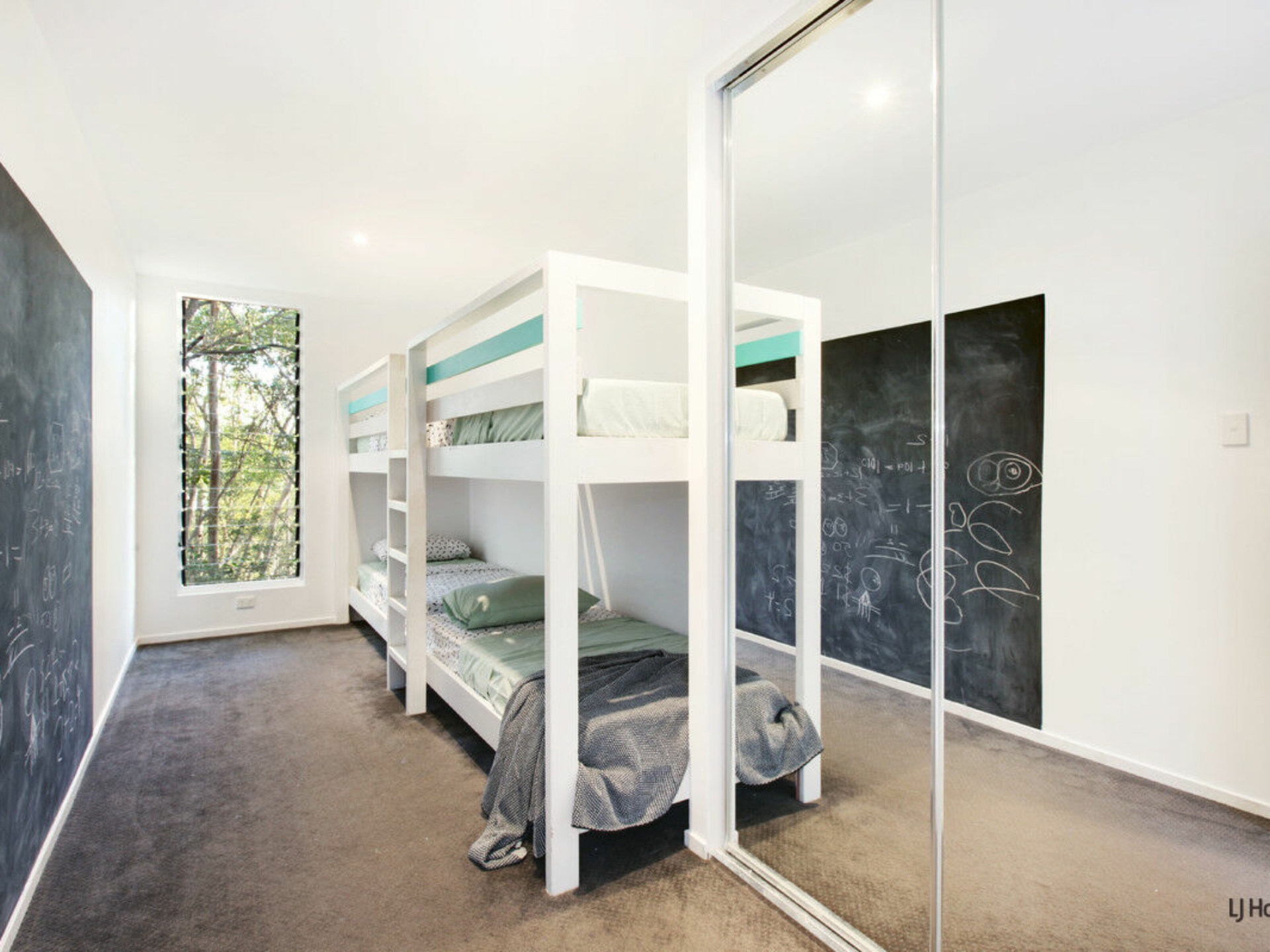 30 Albany Avenue, CURRUMBIN