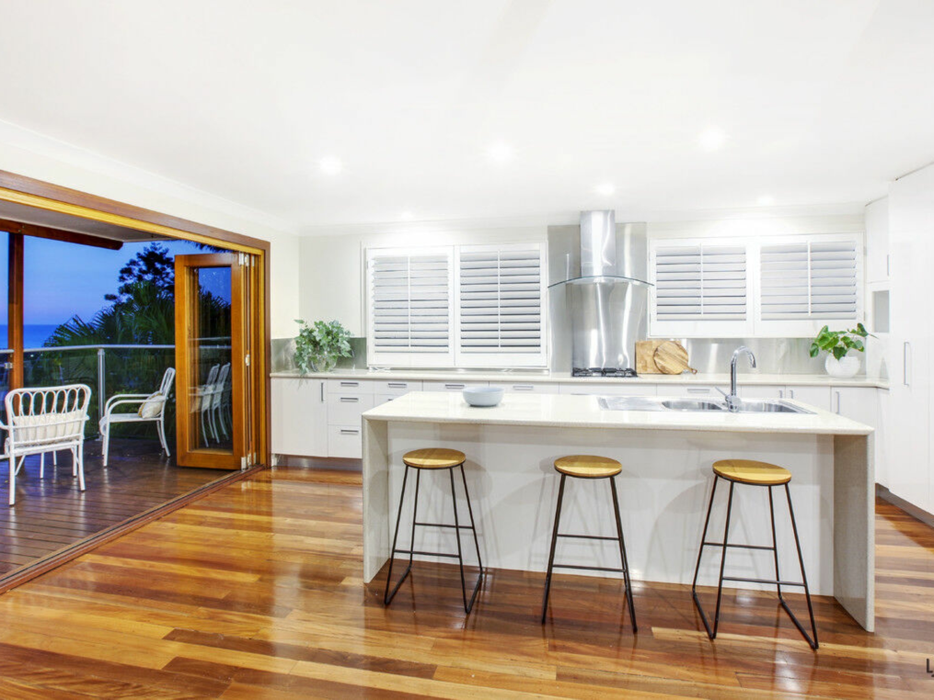 30 Albany Avenue, CURRUMBIN