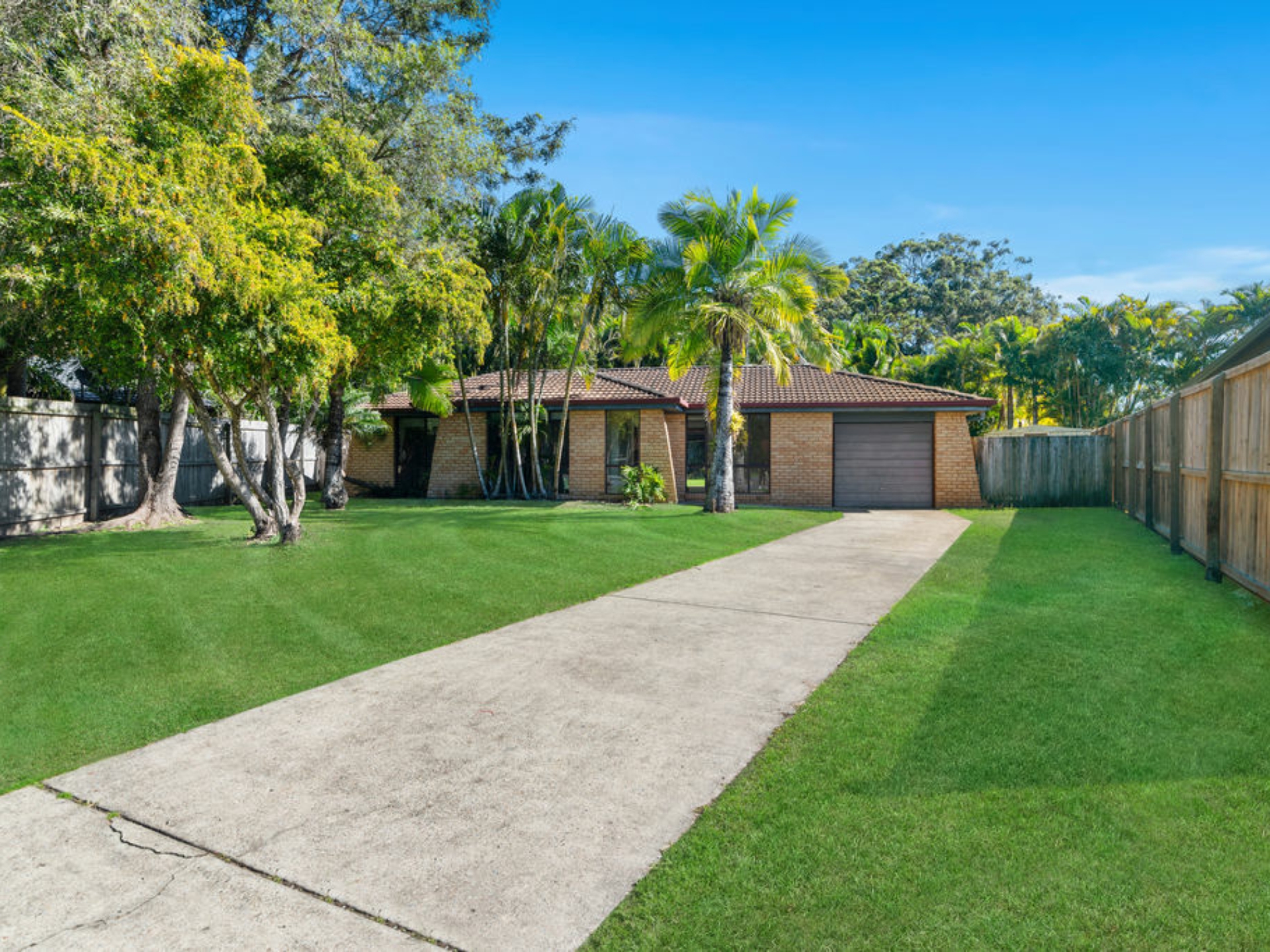 5 Dolan Court Currumbin Waters QLD