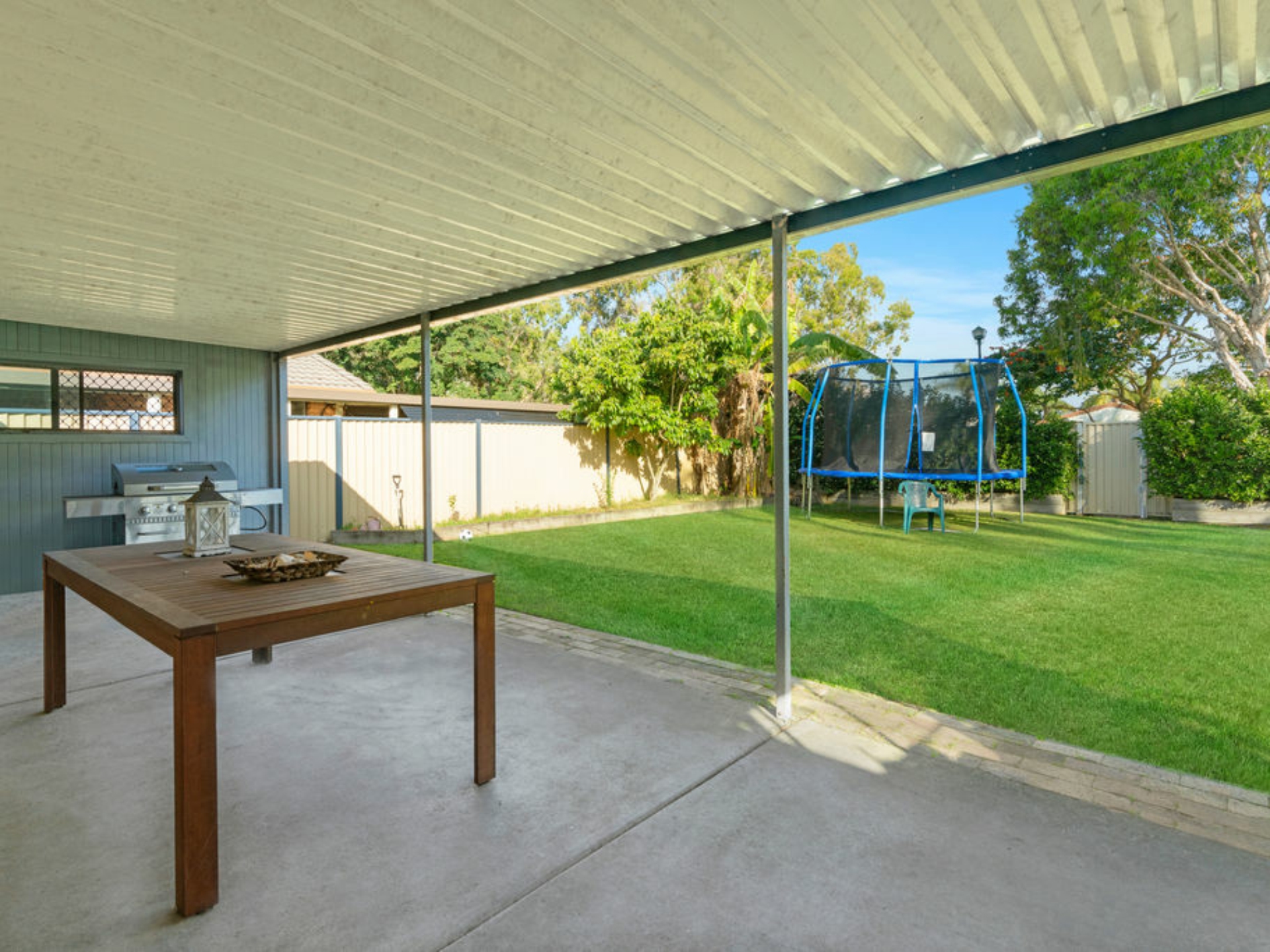 9 Bushtree Court, BURLEIGH WATERS
