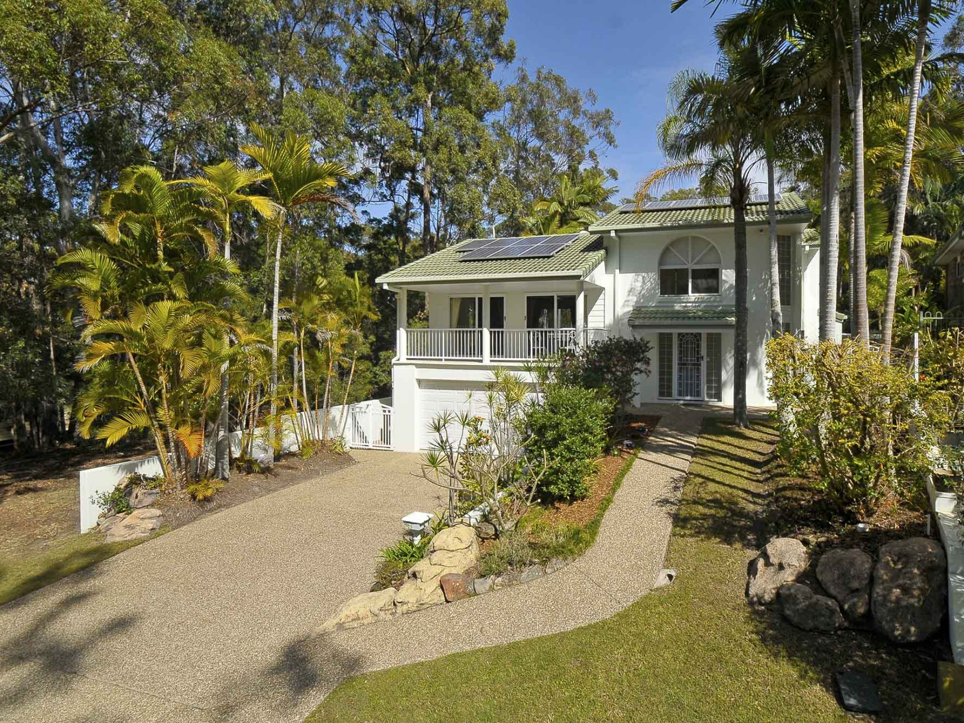 5 Yatama Place, CURRUMBIN WATERS