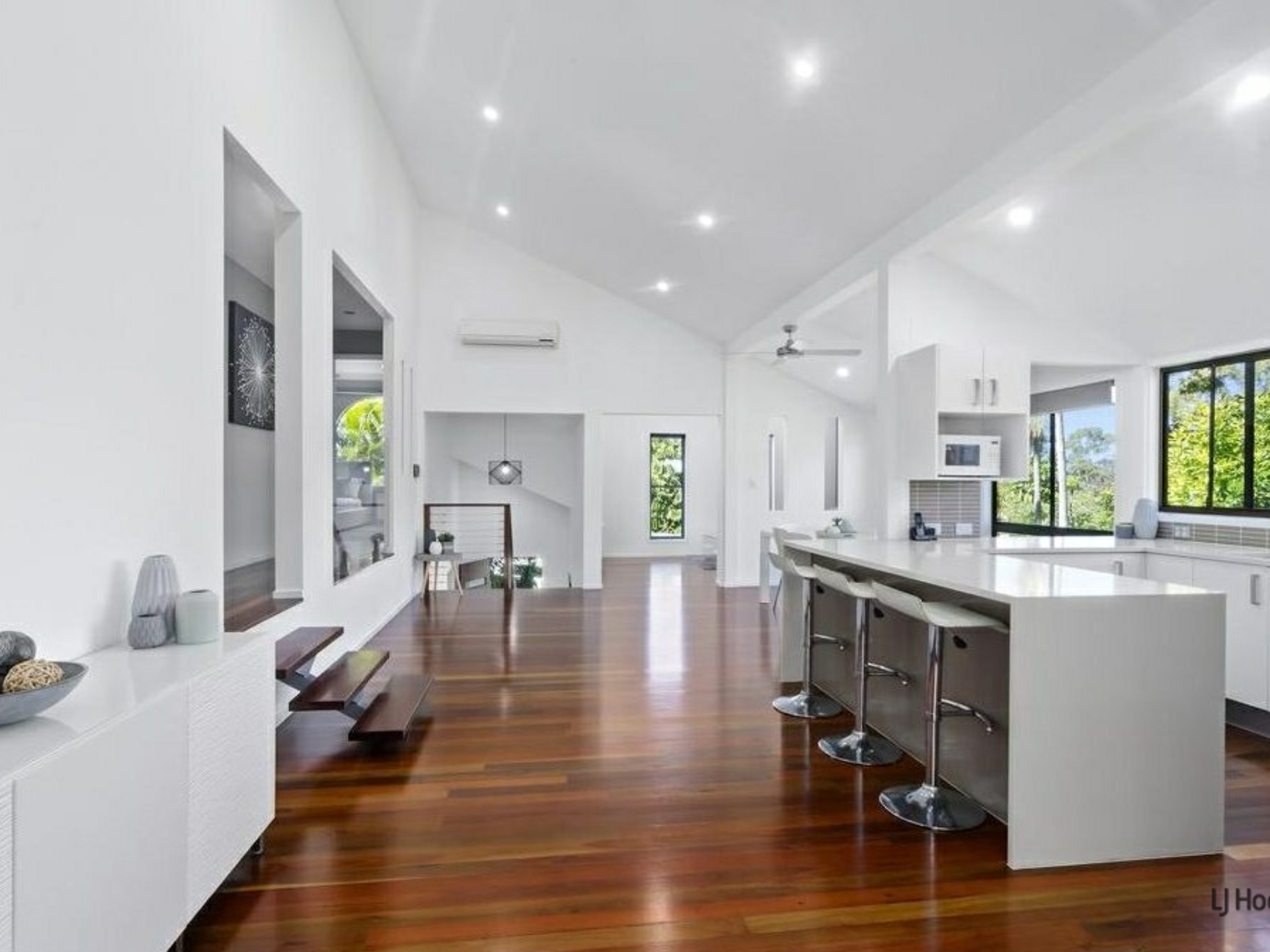 67 Ware Drive, CURRUMBIN WATERS