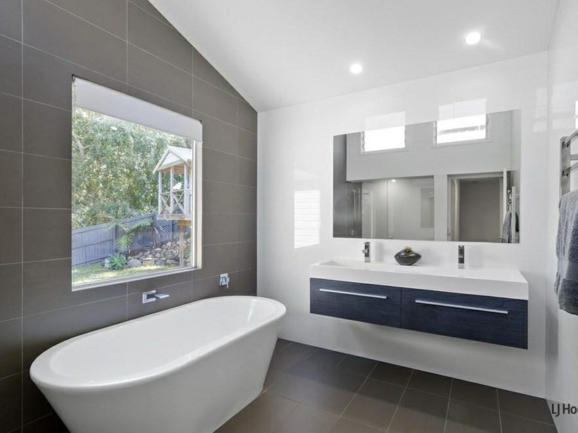 67 Ware Drive, CURRUMBIN WATERS