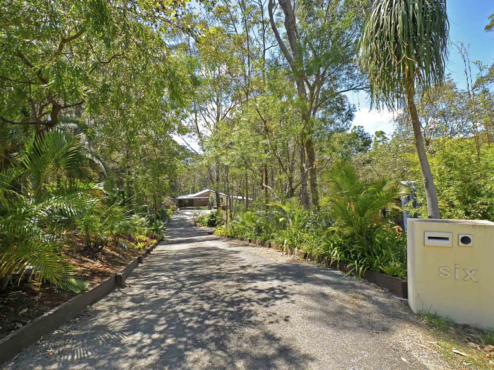 6 Dorset Place, ELANORA