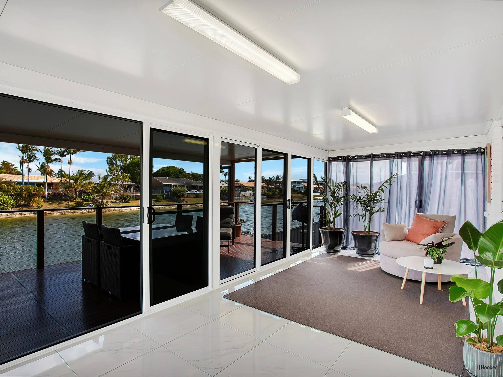 49 Pintail Crescent, BURLEIGH WATERS