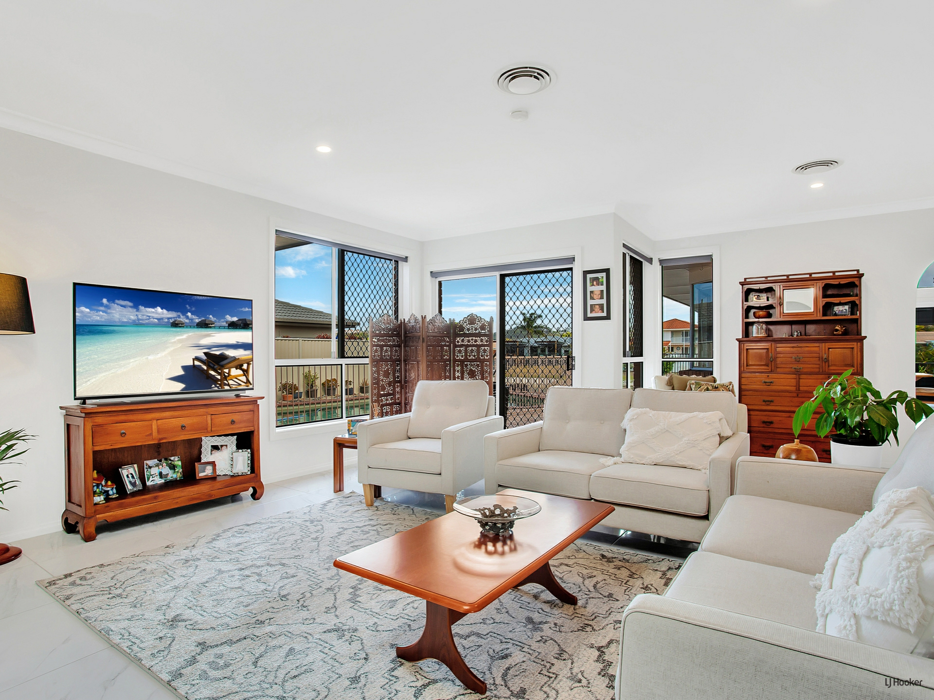 49 Pintail Crescent, BURLEIGH WATERS
