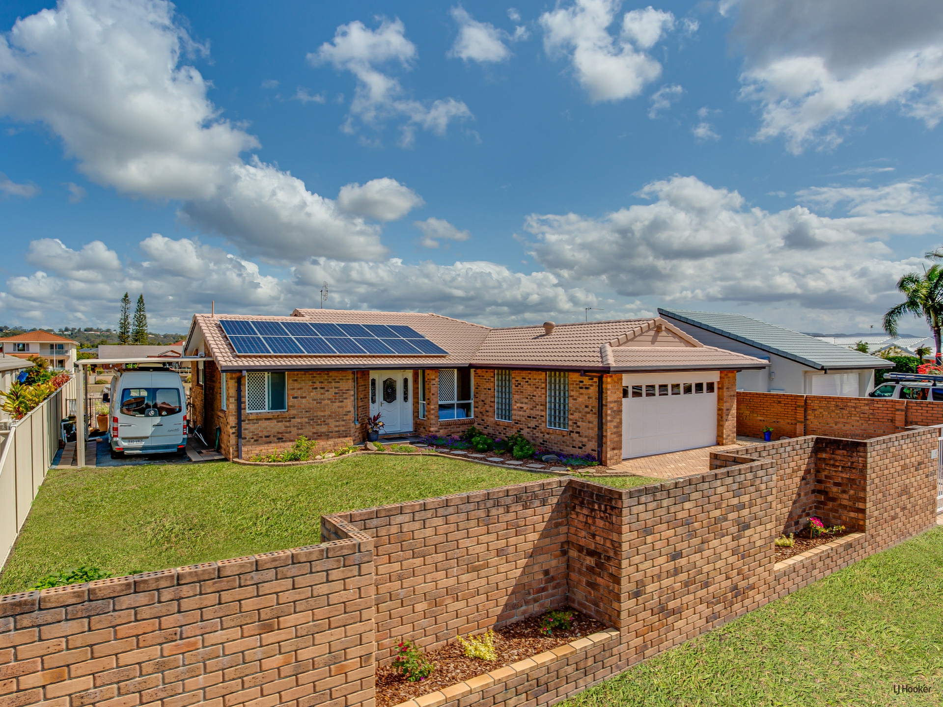 49 Pintail Crescent, BURLEIGH WATERS