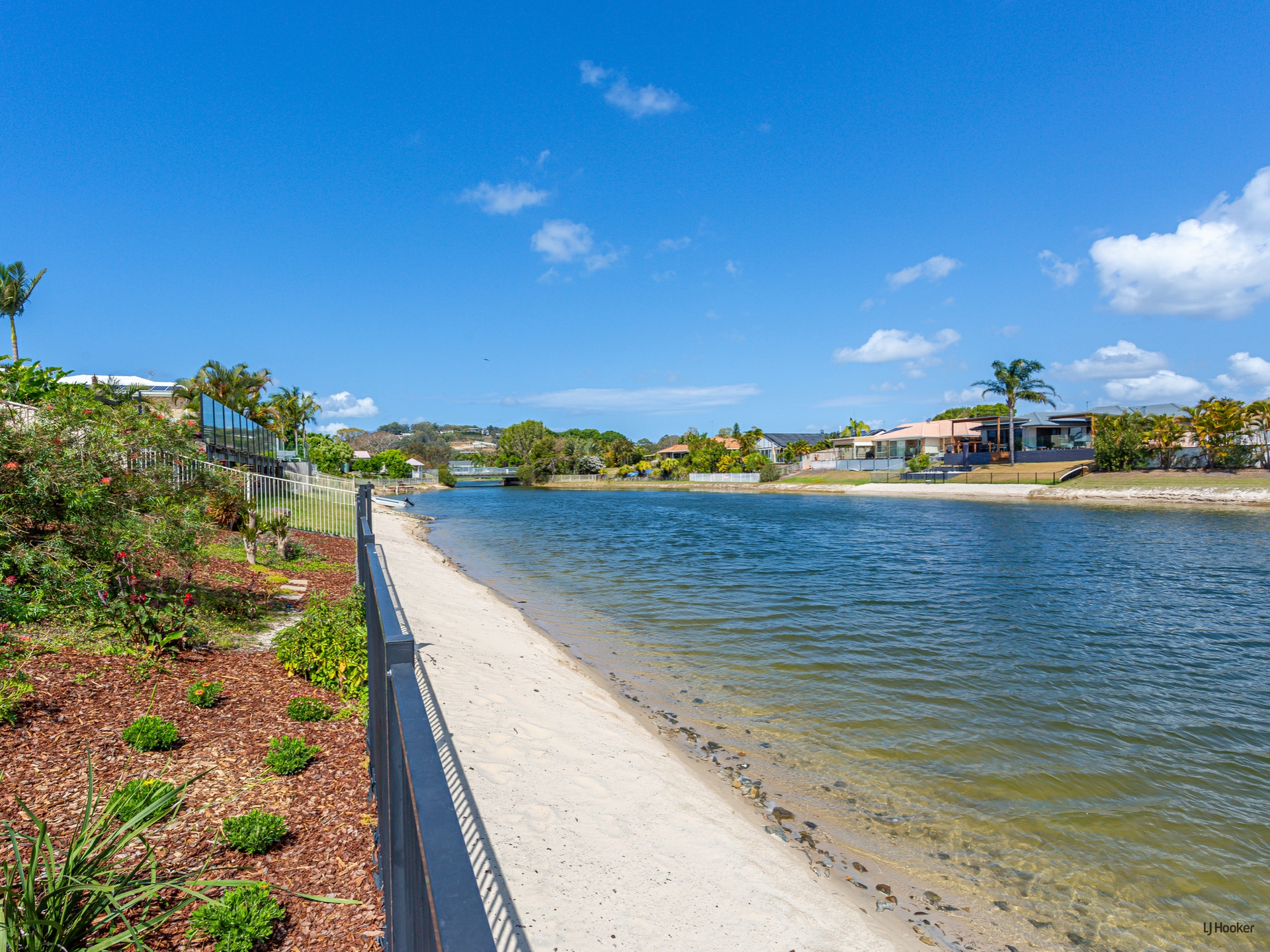 49 Pintail Crescent, BURLEIGH WATERS