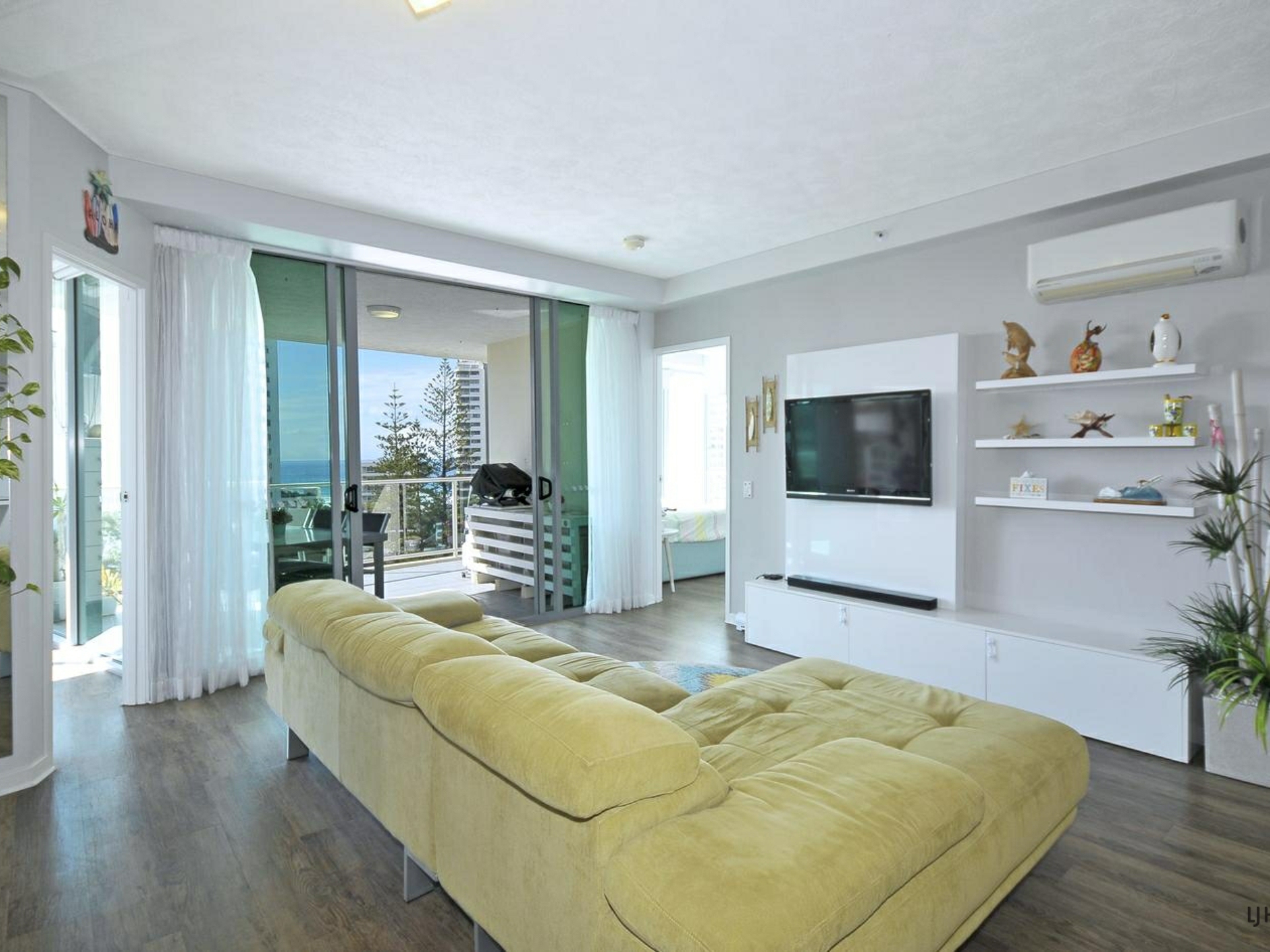 605/18 Fern Street, SURFERS PARADISE