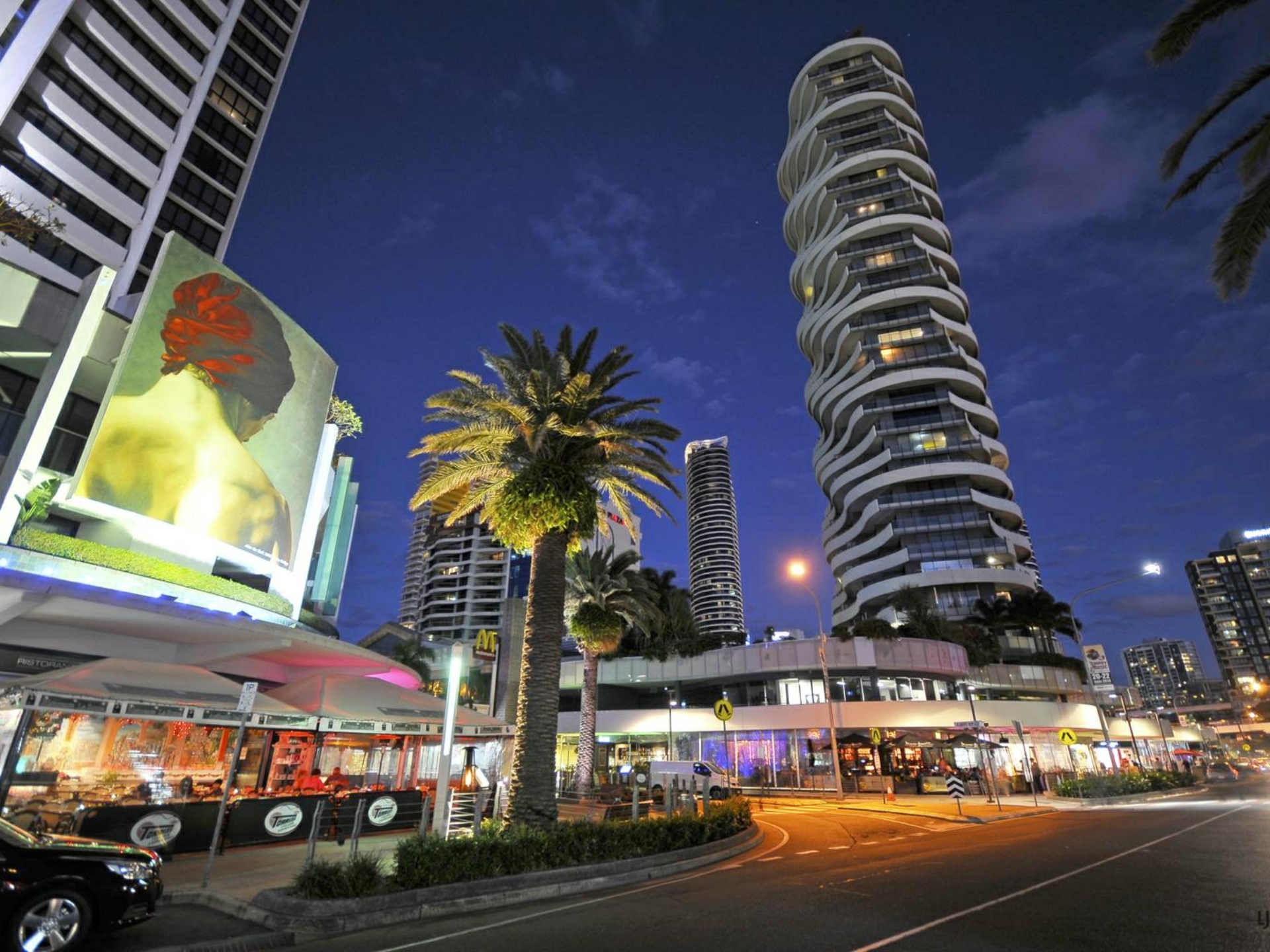 605/18 Fern Street, SURFERS PARADISE