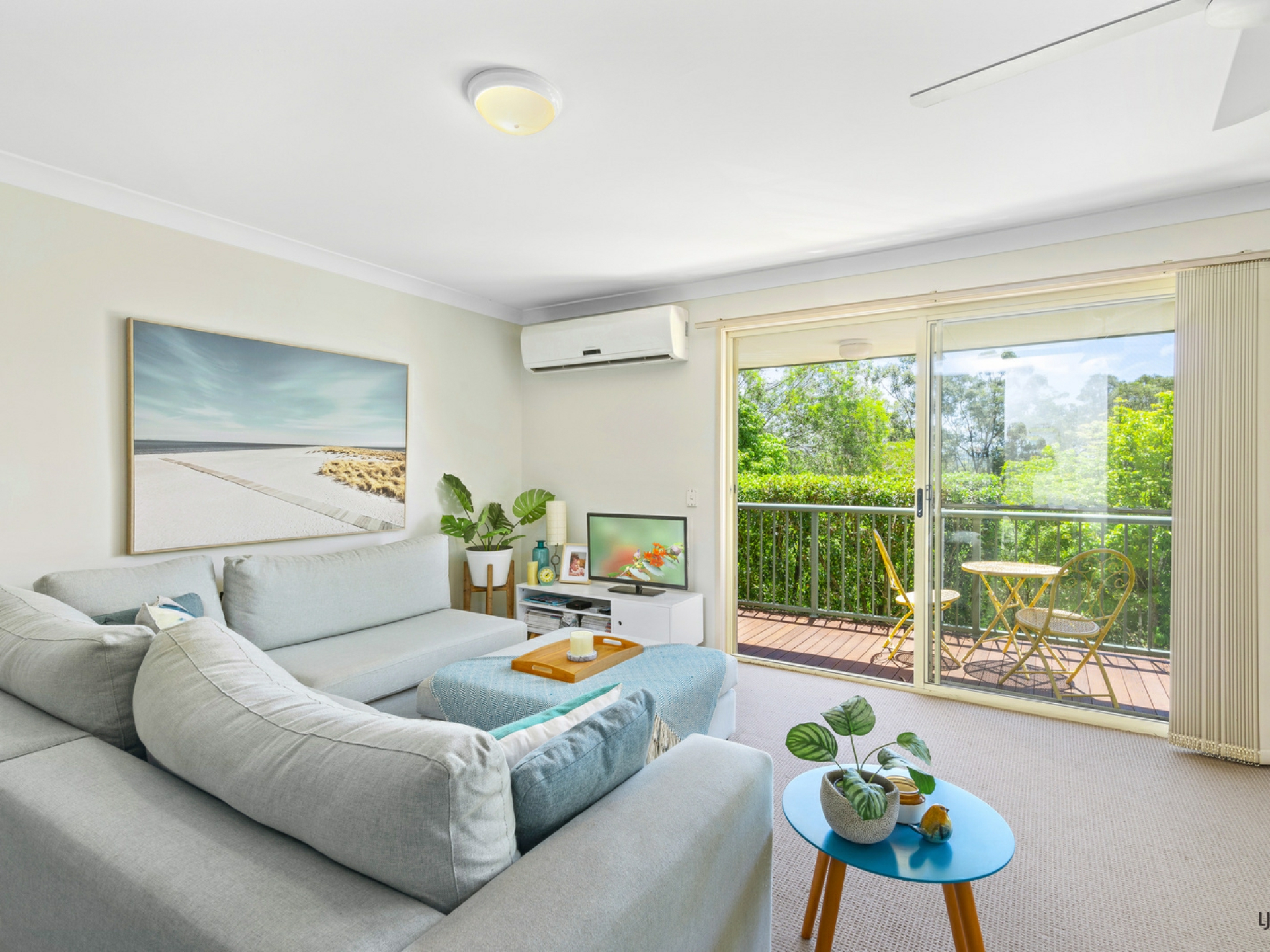 45/15 Simpsons Road Elanora QLD