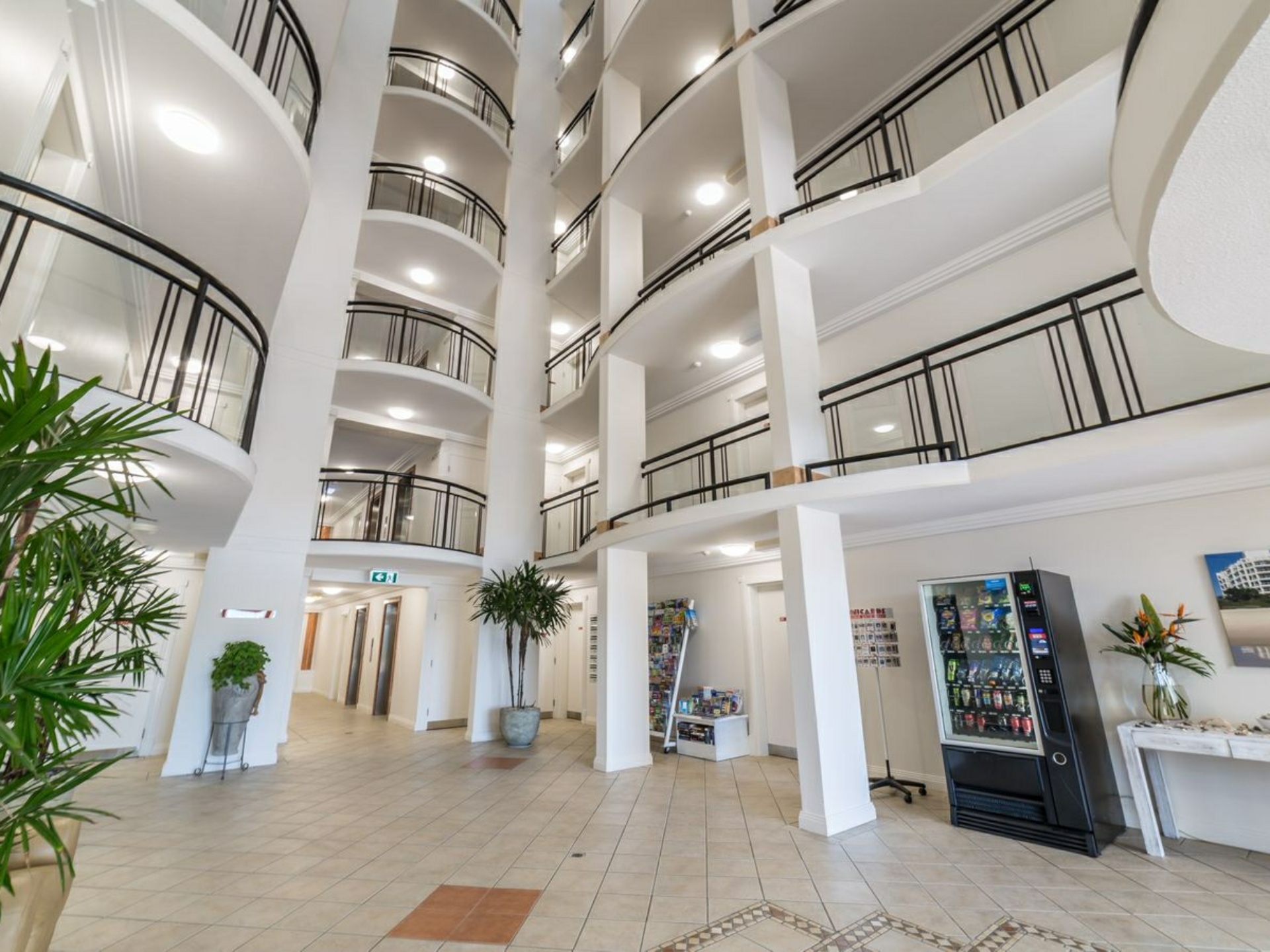 603/1483 Gold Coast Highway, PALM BEACH