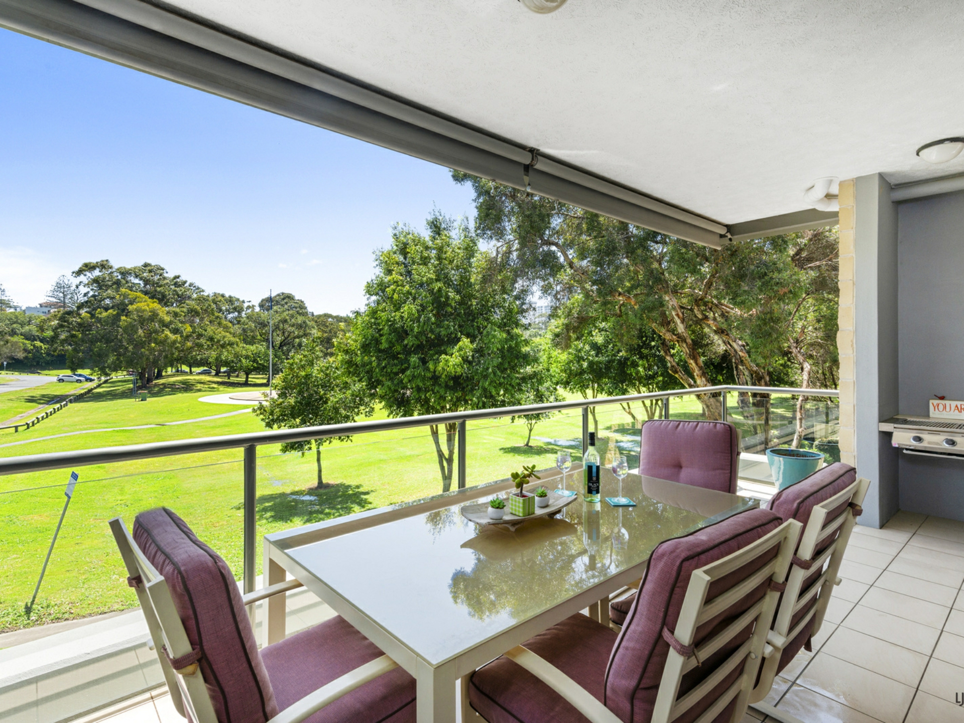 2/3 Carmichael Close, COOLANGATTA
