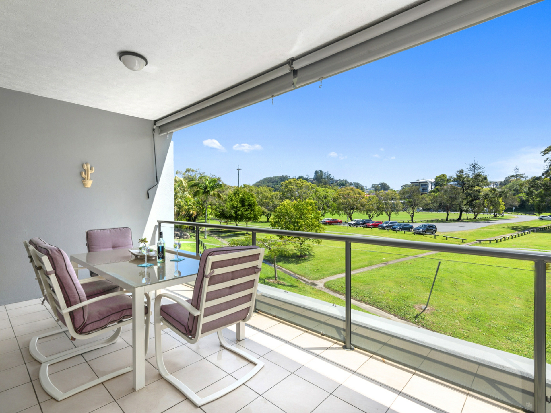 2/3 Carmichael Close, COOLANGATTA