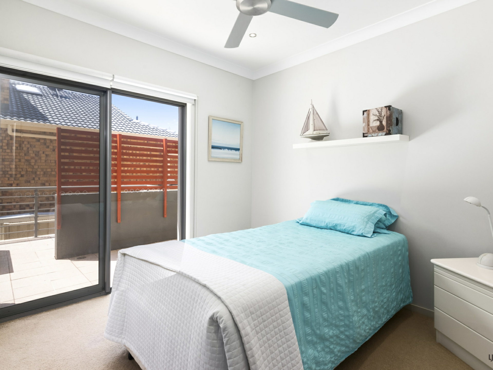 2/3 Carmichael Close, COOLANGATTA